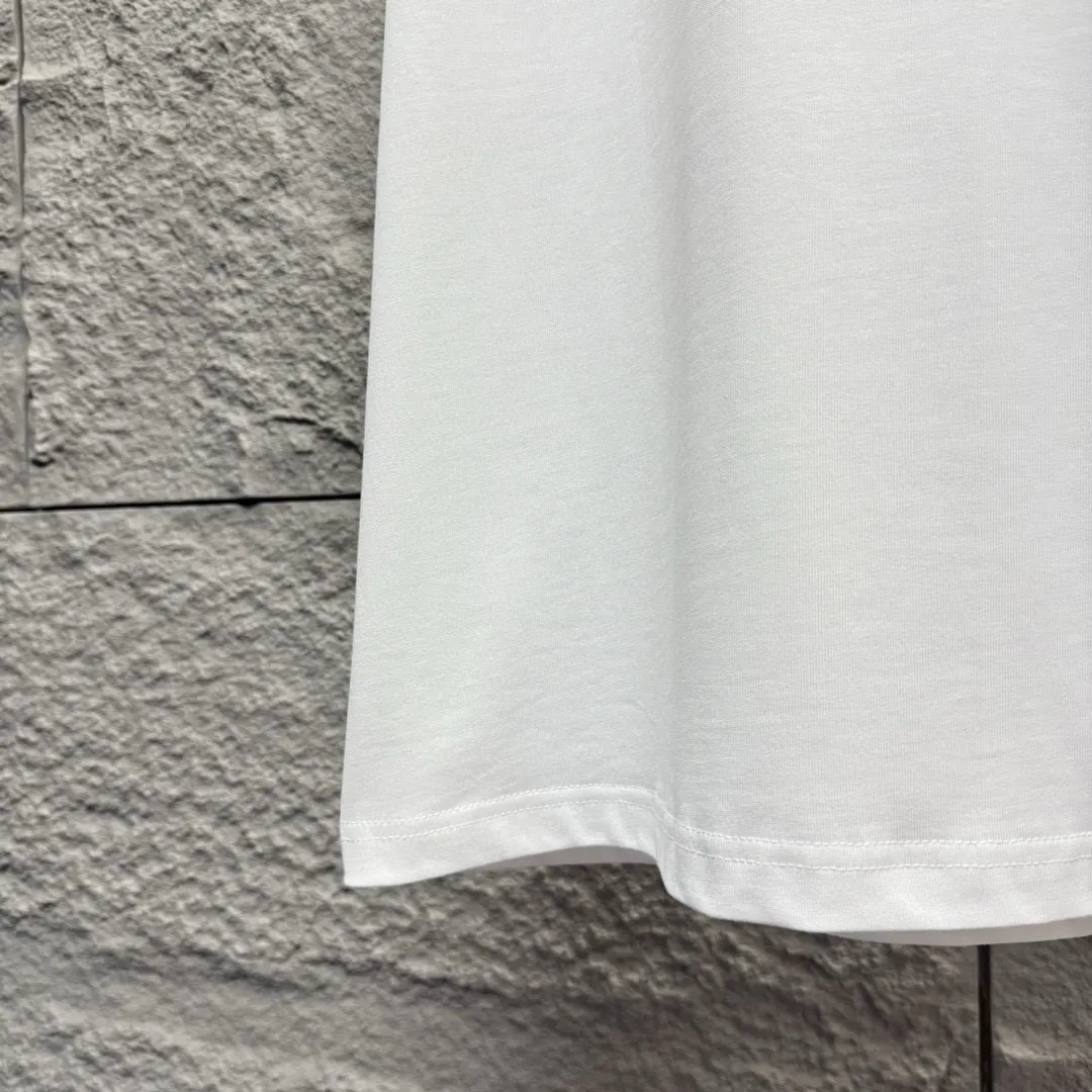 Dio * 2025 New Arrival Classic T Same Style ：Black White Gray Size： S （90-130 ） M （120-150 ） L （140-165 ） XL （160-180 ） XXL （180 ）
