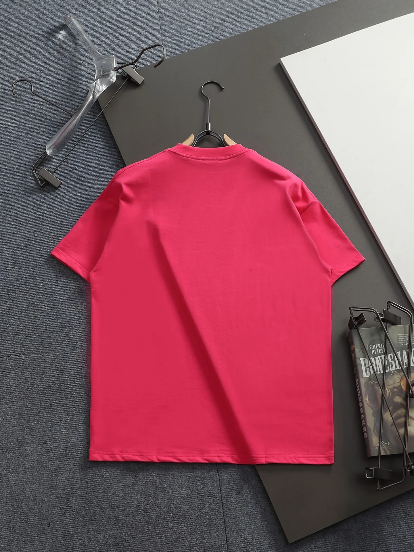 DIOR CD Classic 🪡 Logo ， Retro Same Style T Versatile : Black White Orange Red Khaki Size：XS~L