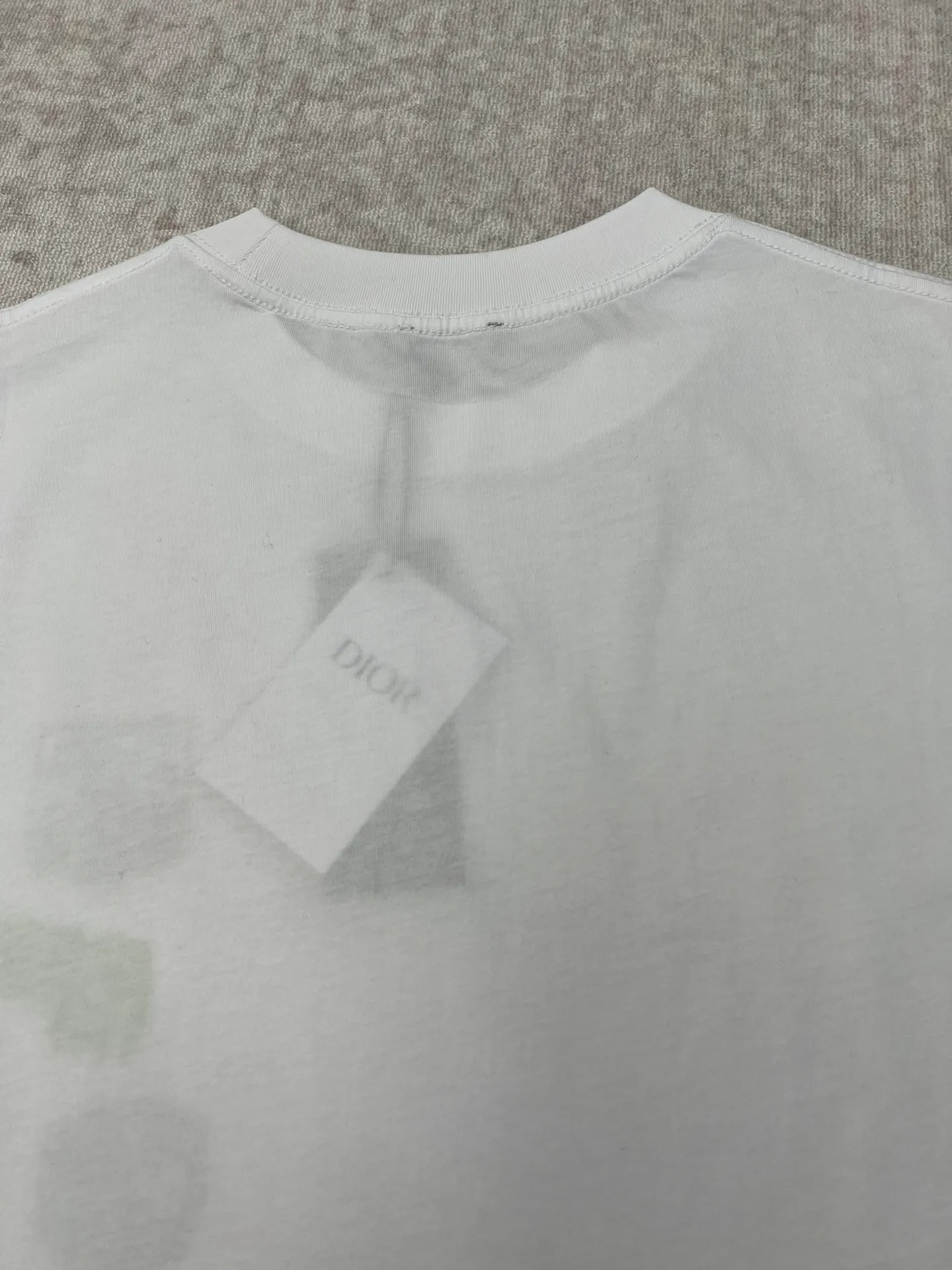 25ss New Arrival T White Dior Mountain Dior Mountain T Series ， ， Dior Dior Classic 。 White ， ， Series ， 。 Sizes：S.M.L.