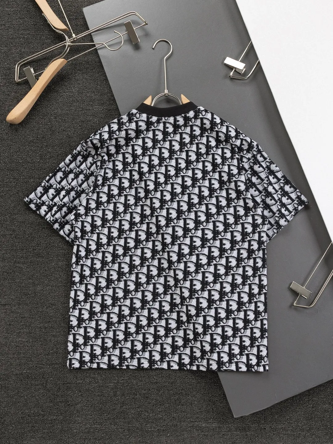 DIOR Dior dior CD S-XL CD t ， ， Series， Logo Classic obliaue ， s ， ， oblique ， v ， ， y …… ， ， Same Style！ :Black Blue Green Size：S-XL ： S： 55- 56- 71.5 M： 56.5- 58- 73 L： 58- 60- 74.5 XL: 59.5- 62- 76