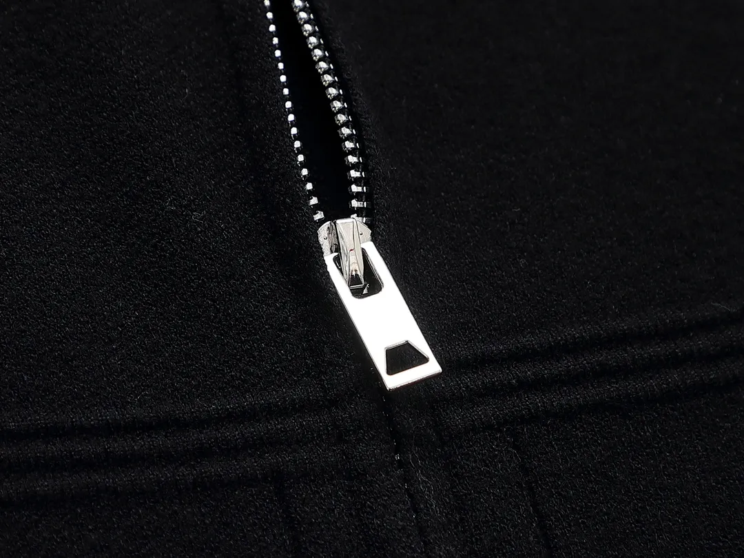 （ ） New Arrival :Classic os Colour:Black White Sizessize:MLXLXXL 3XL