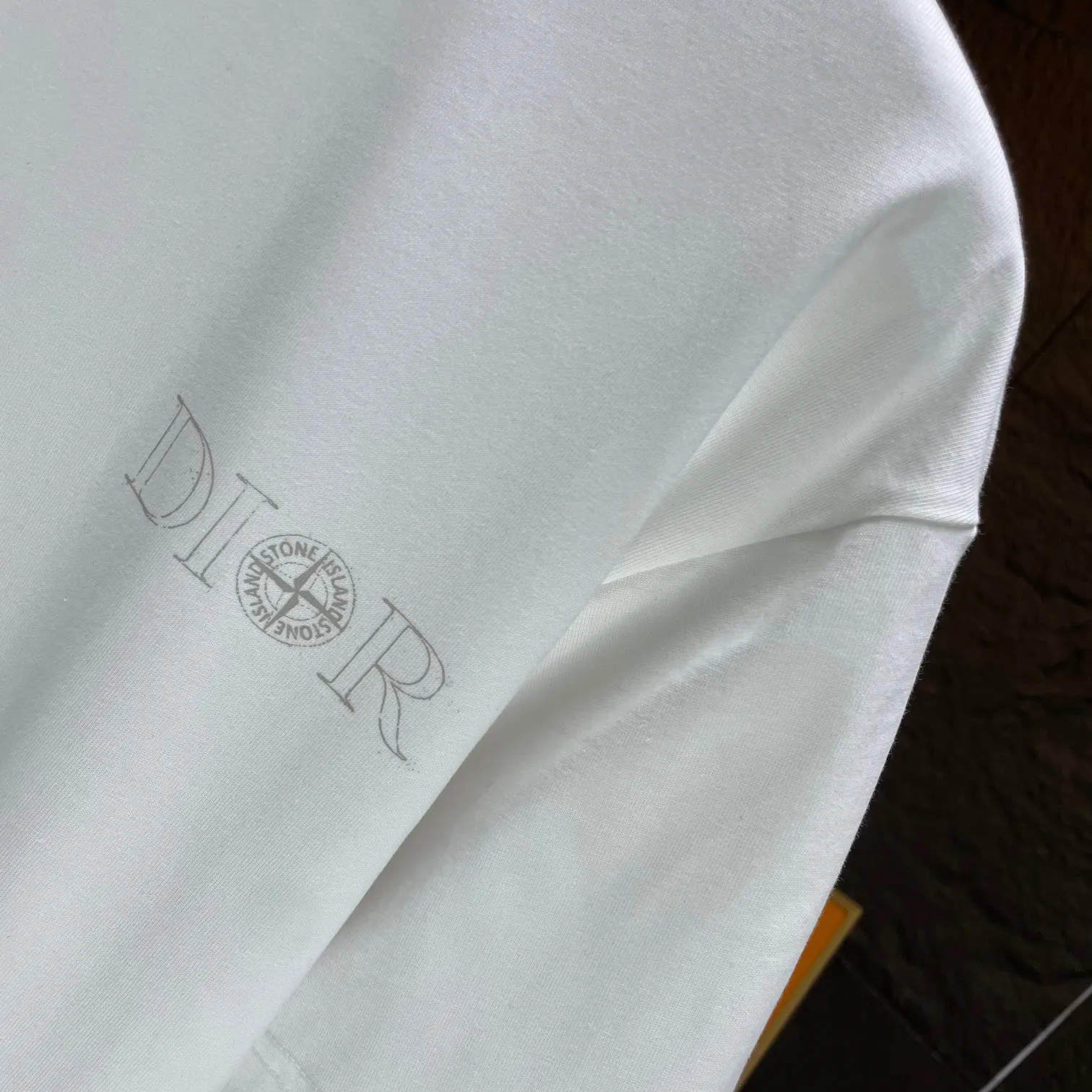 Dio 2025 New Arrival T ：Black White Sizes：S M L XL XXL