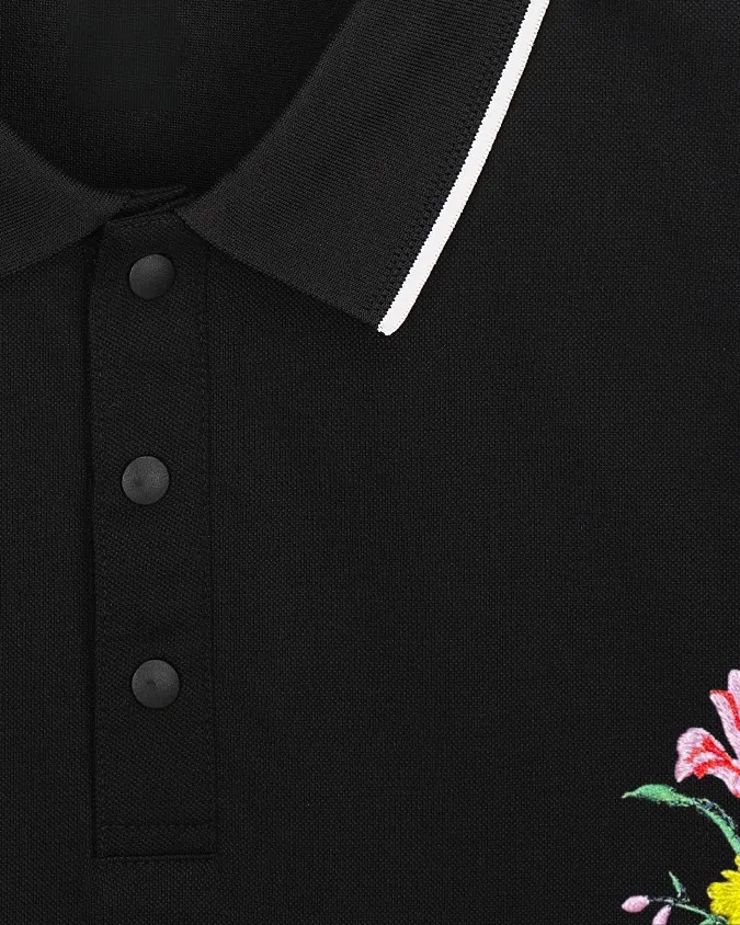 DIOR*Dior Classic style with beautifully embroidered letter logo on the chest, short-sleeved POLO shirt ✅Boutique top quality craftsmanship‼ Three complete standards ●100% ice silk zinc jade fiber ●50% cotton 50% polyester fiber ●Square weight g ●Embroidery technology ●Customized 1:1 trademark ●Normal version ●Size: M L XL XXL XXXL