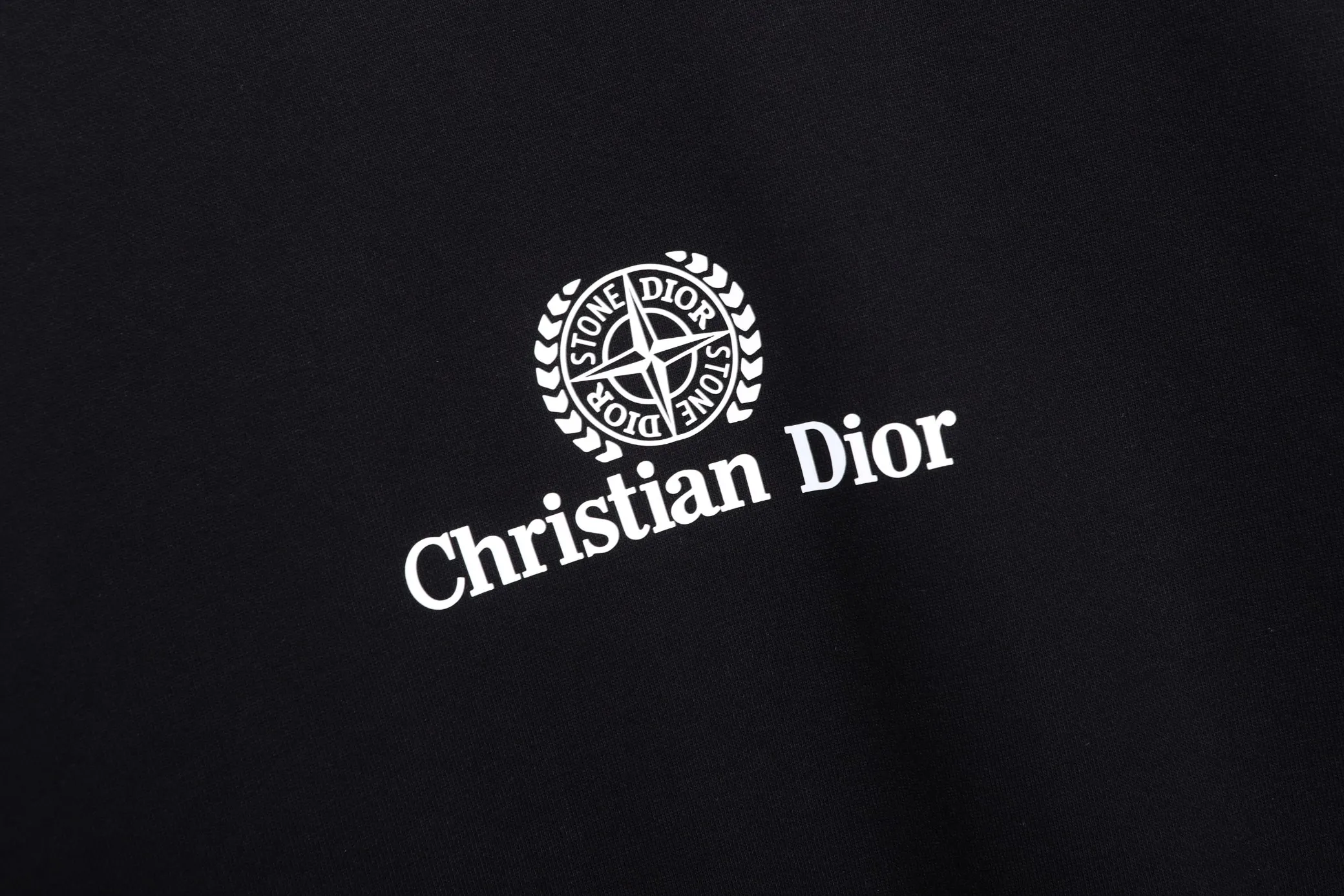 Classic B 35 ， ， ， ， ！ Classic ， ， Classic 。 Classic Same Style 𝐂𝐎𝐋𝐎𝐔𝐑：Black，White 𝐒𝐈𝐙𝐄：S xl