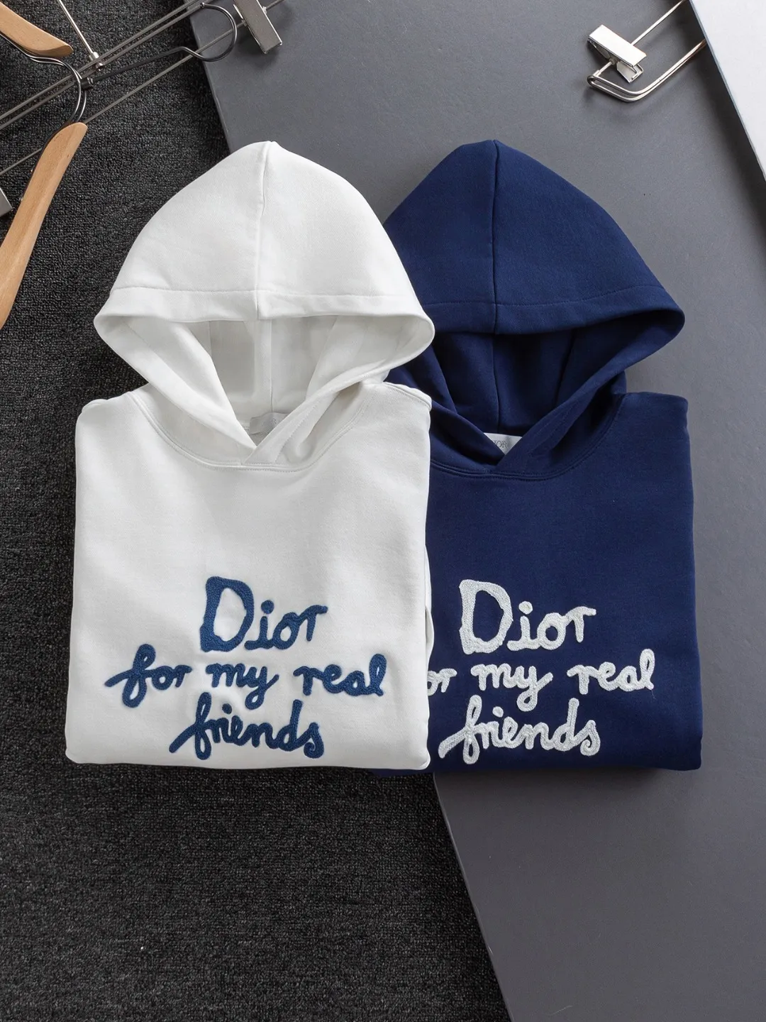 DIOR Dior CD S-XL DIOR 25SS Classic 🪡 ，D ， ， Black White ， D LOGO ， logo ， ！ ， Classic ！！ 47 ， ， Dior ！ ， ， ， Breathable ~ ！！ ：Black White Size：S-XL ： S： 51- 56- 69 M： 52.5- 58- 71 L： 54- 60- 73 XL： 55.5- 62- 75