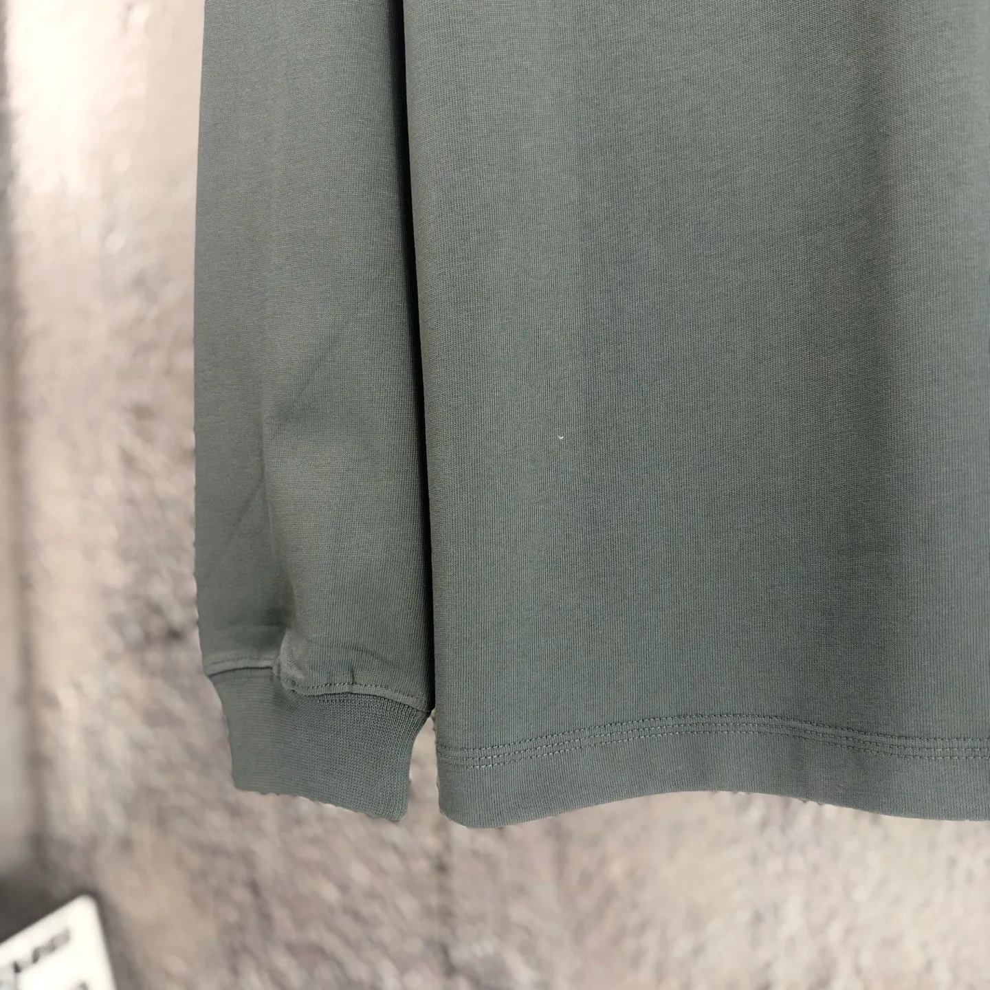"𝙉𝙚𝙬⚜️Dior" 2026* Autumn and Winter New Arrival long-sleeved T-gram pure cotton three-dimensional print for men and women Same Style Size: S M L XL XXL Color: White Black Coffee Brown Gray Apricot