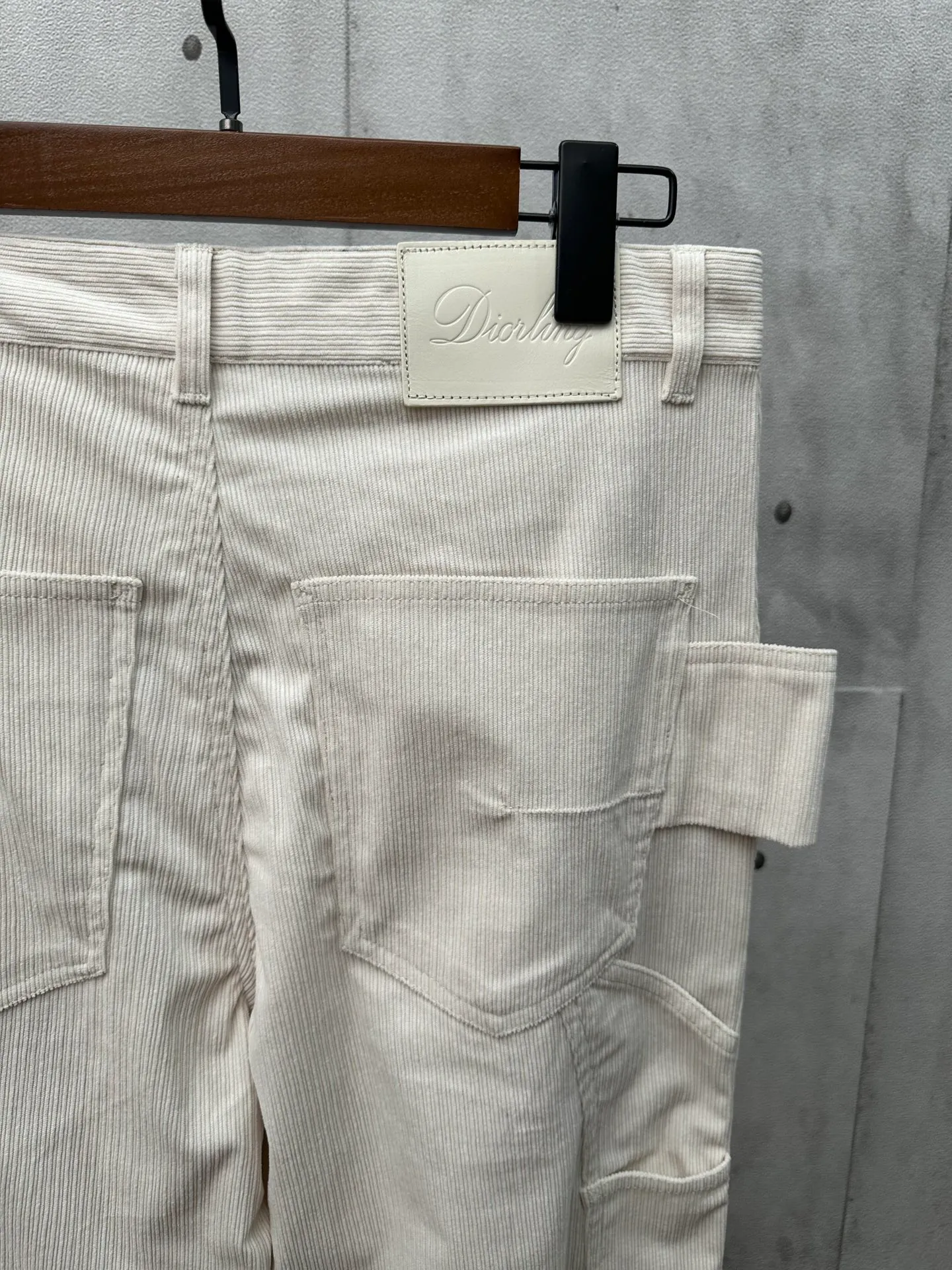 Di*r 2025FW New Arrival White Size：S M L XL