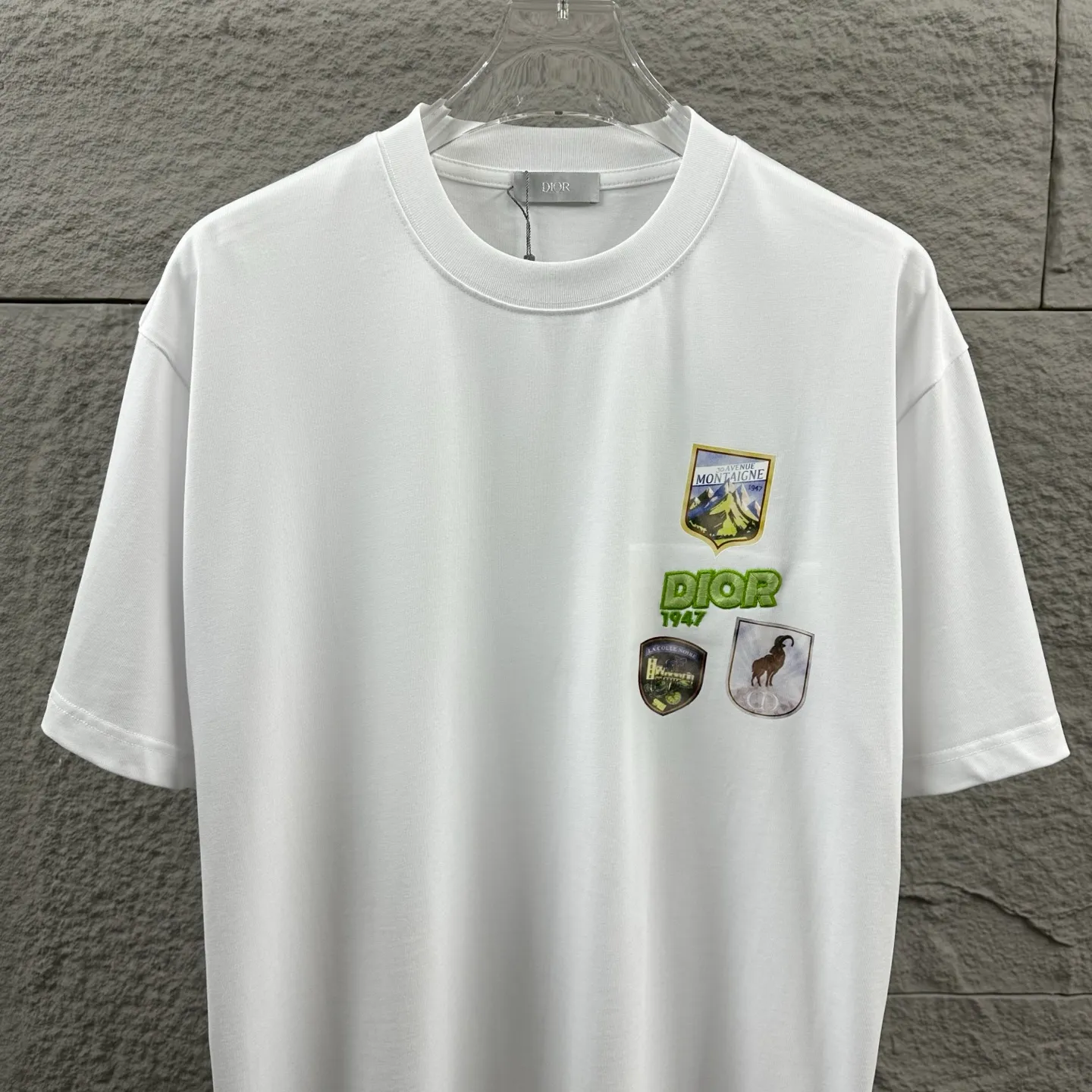 Dio 2026 New Arrival Classic + T Same Style ：Black White Red Size： S （90-130 ） M （120-150 ） L （140-165 ） XL （160-180 ） XXL （180 ）