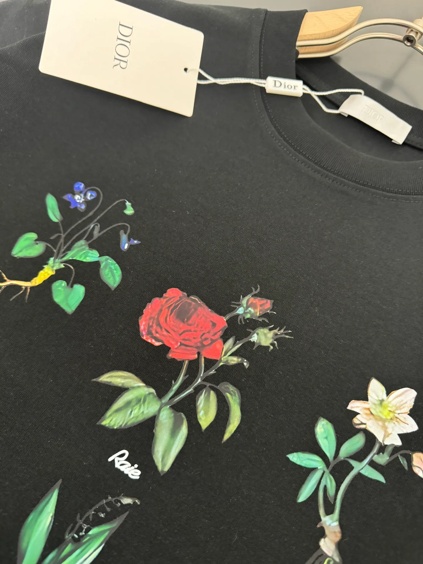 DIOR* g t Breathable logo New Arrival t ， ， Versatile ：Black White Sizes：S M L XL XXL