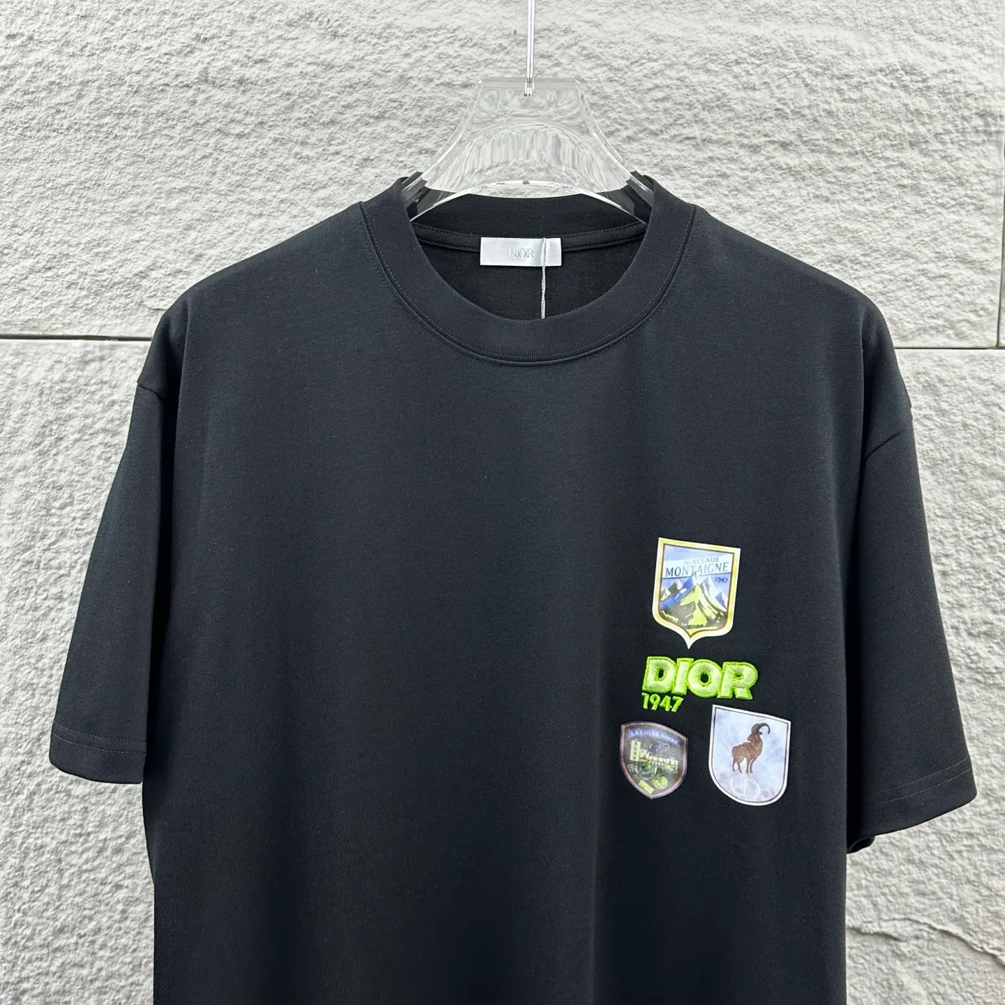 Dio 2026 New Arrival Classic + T Same Style ：Black White Red Size： S （90-130 ） M （120-150 ） L （140-165 ） XL （160-180 ） XXL （180 ）