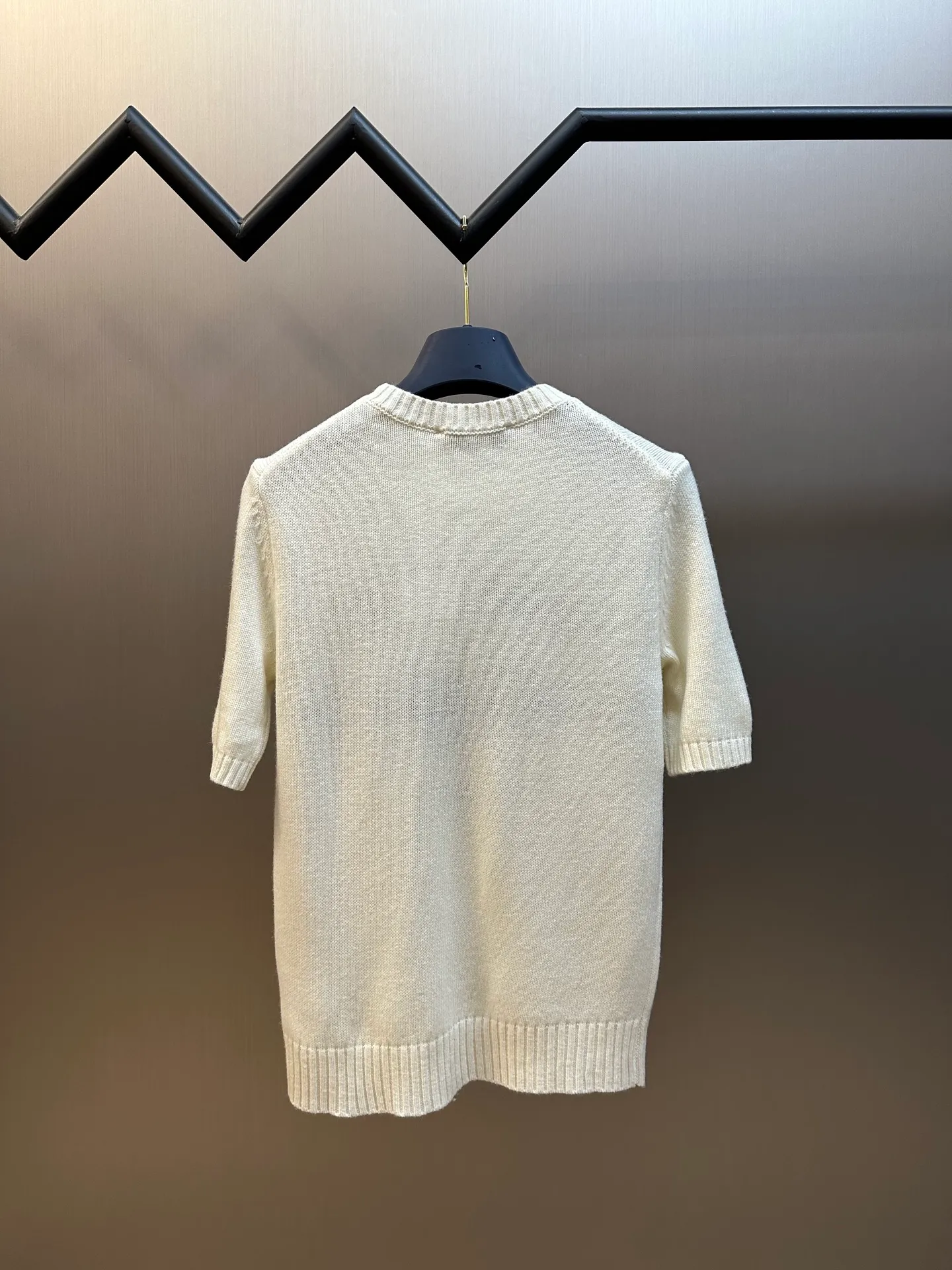 Dior （ ） 。 White ， Black Christian Dior Papillon ， 。 ， 。 size：s m l