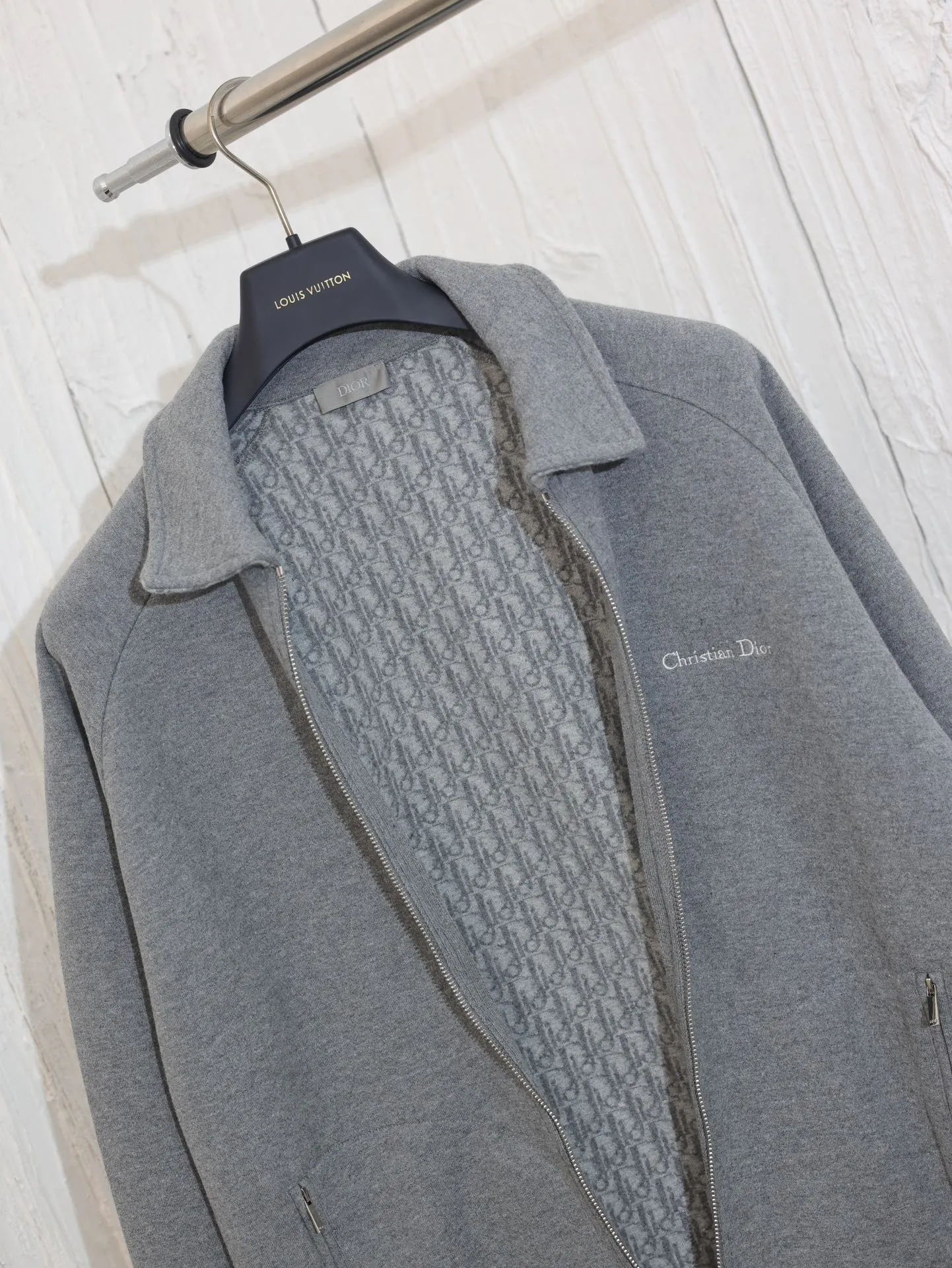 Dio 24 New Arrival ， ， 。 ， ， D Classic ， ， 。 ， ！👍 Size：S/M/L/XL