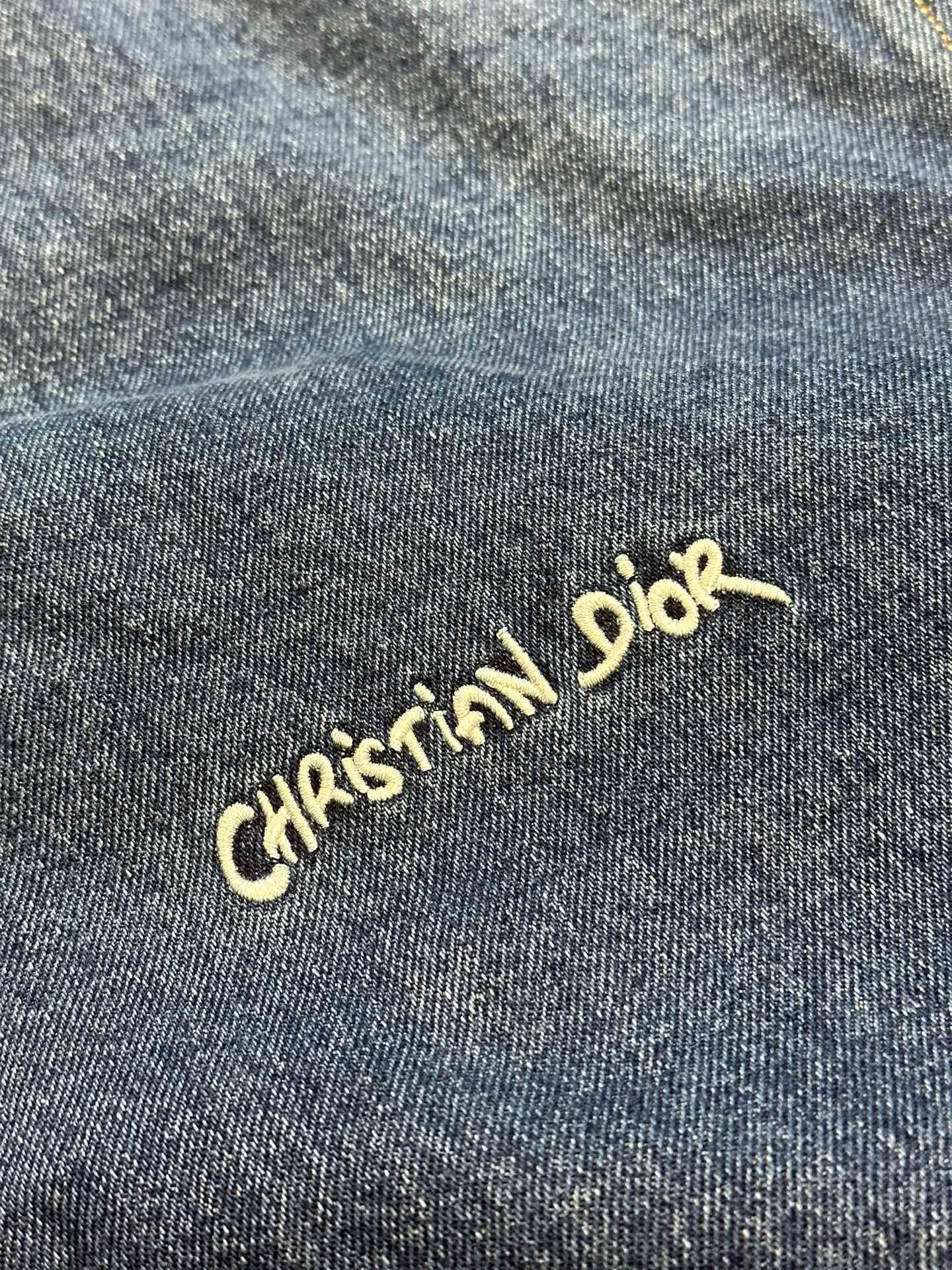 Dior Christian Dior Tag ， Dior 。 Blue ， ， 。 ， ， 。 ， ， ， Dior size：xs s m l