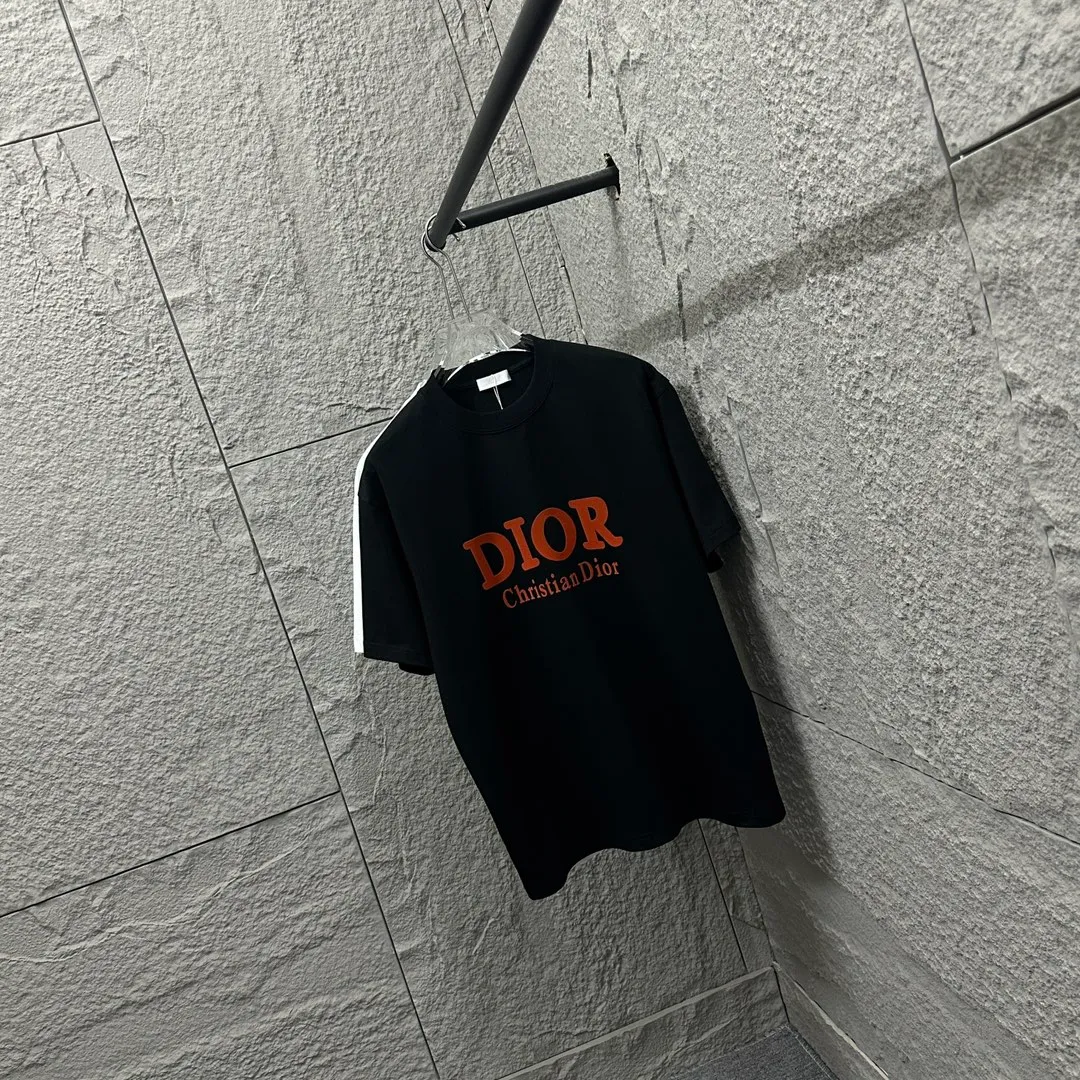 Dio* 2025 New Arrival Classic Orange T Same Style ：Black White Size： S （90-130 ） M （120-150 ） L （140-165 ） XL （160-180 ） XXL （180 ）