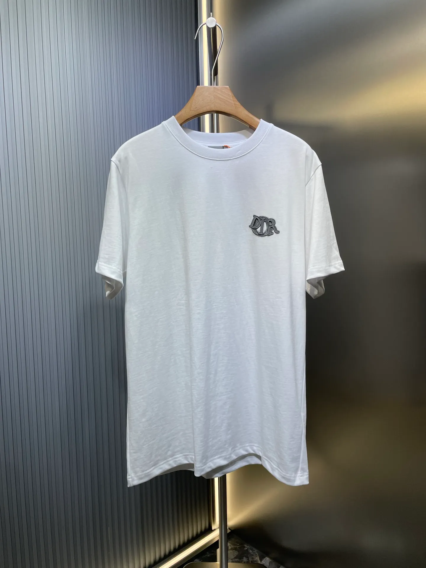 Dior Charm 𣌀 Dior Charm White Gray 1： Dior Charm 2: ： 1:1 Dior ： Size： S M L XL ： 25131-A 15
