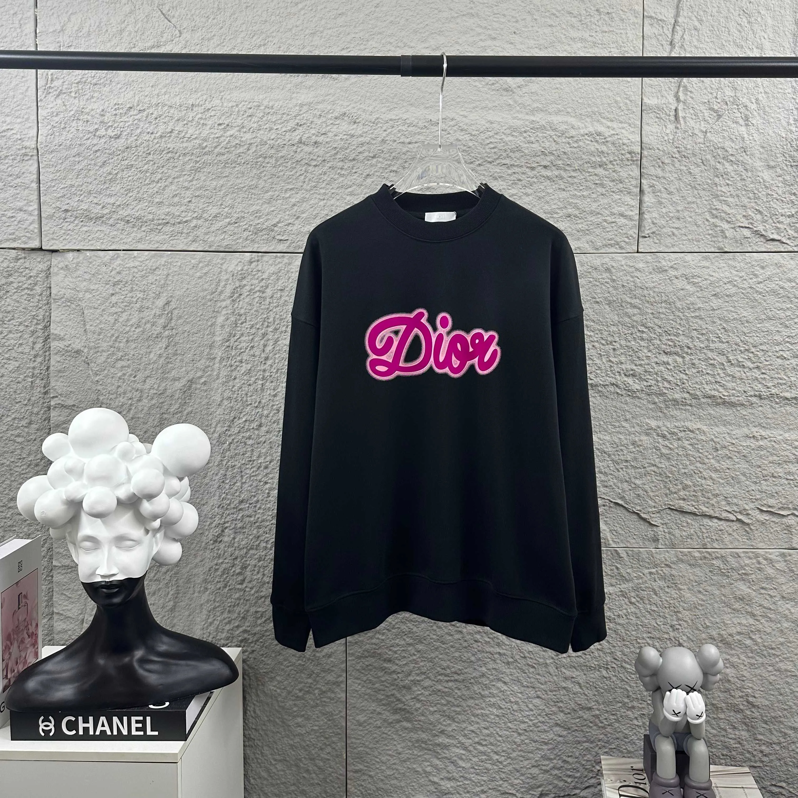 Dio 2025 New Arrival Classic + Same Style ：Black White Size： S （90-130 ） M （120-150 ） L （140-165 ） XL （160-180 ） XXL （180 ）