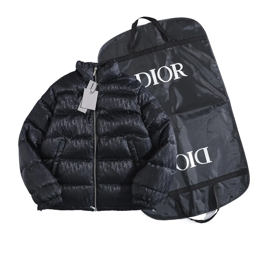 （ ） CD ,000 Obli que Dior “DIOR” Oblique “DIOR” “DIOR” 90% （ ） Same Style Sizes：46 48 50 52