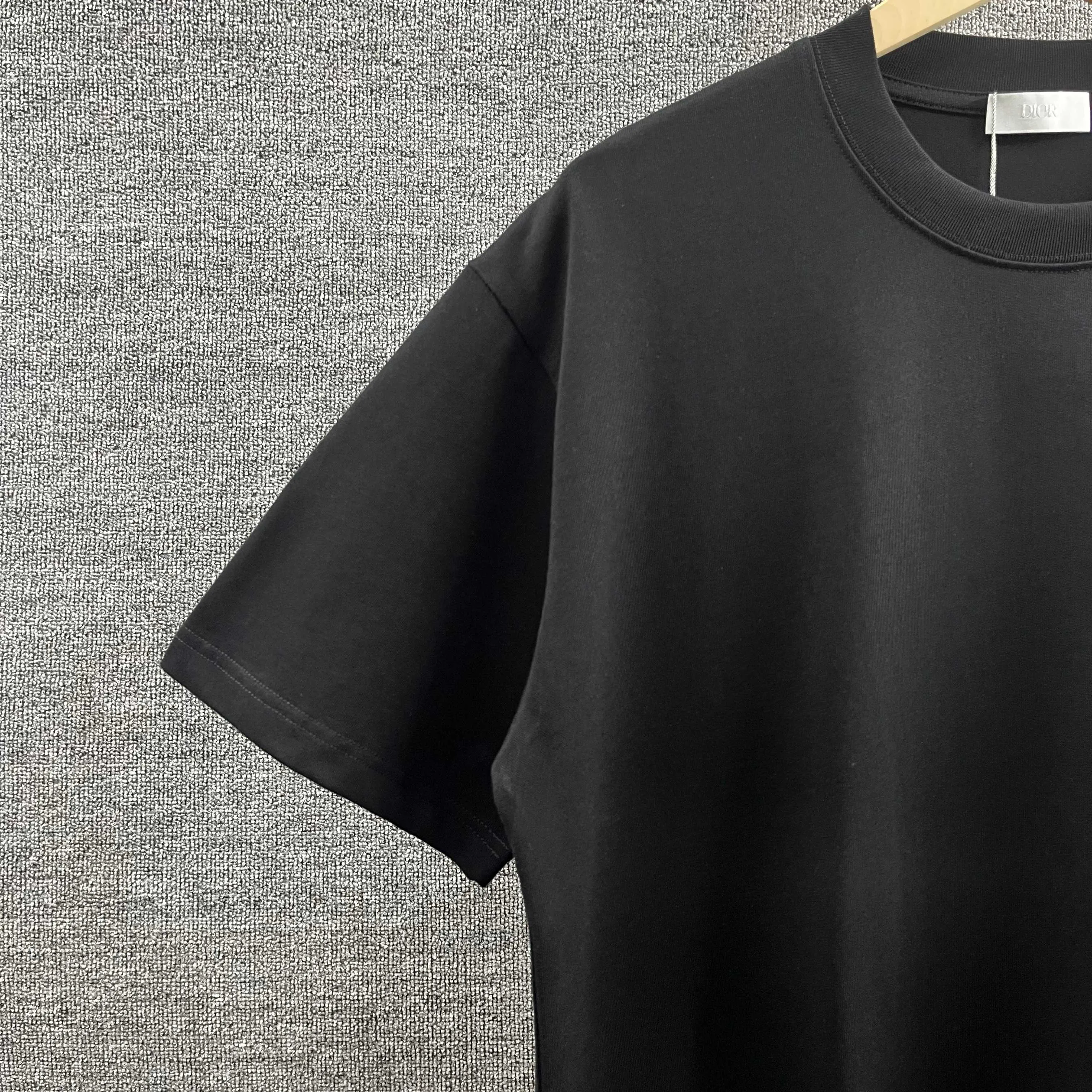 Dir * 2026 New Arrival ， ， ！Classic T Same Style ：Black White Red Size： S （90-130 ） M （120-150 ） L （140-165 ） XL （160-180 ） XXL （180 ）
