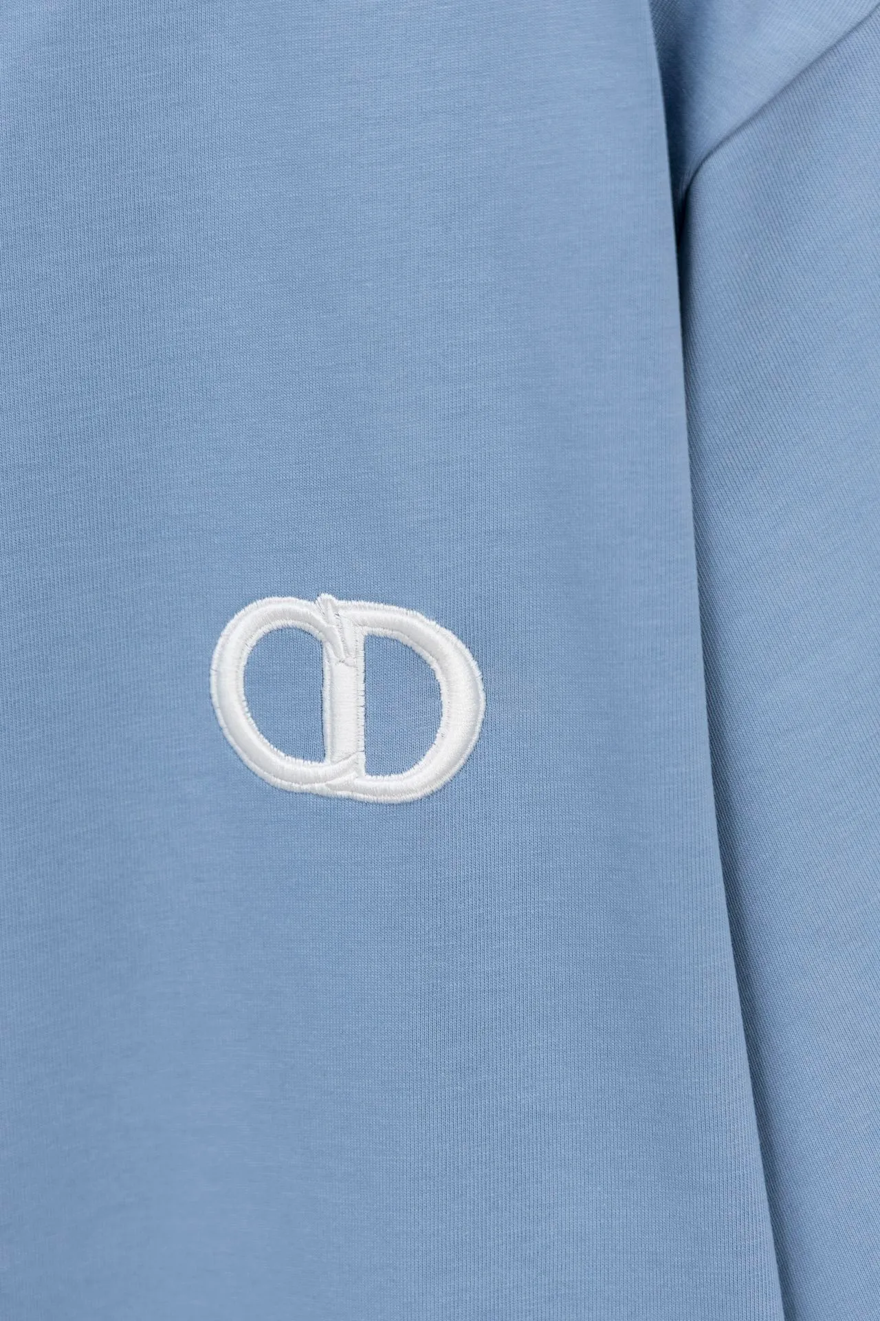 【 . Quality】 DIOR CD Classic T 32 100% ( ) 1x 1 ( ) 1:1 1:1 ( ) ：8815# ：White Black Blue Brown Gray Size：XS S M L