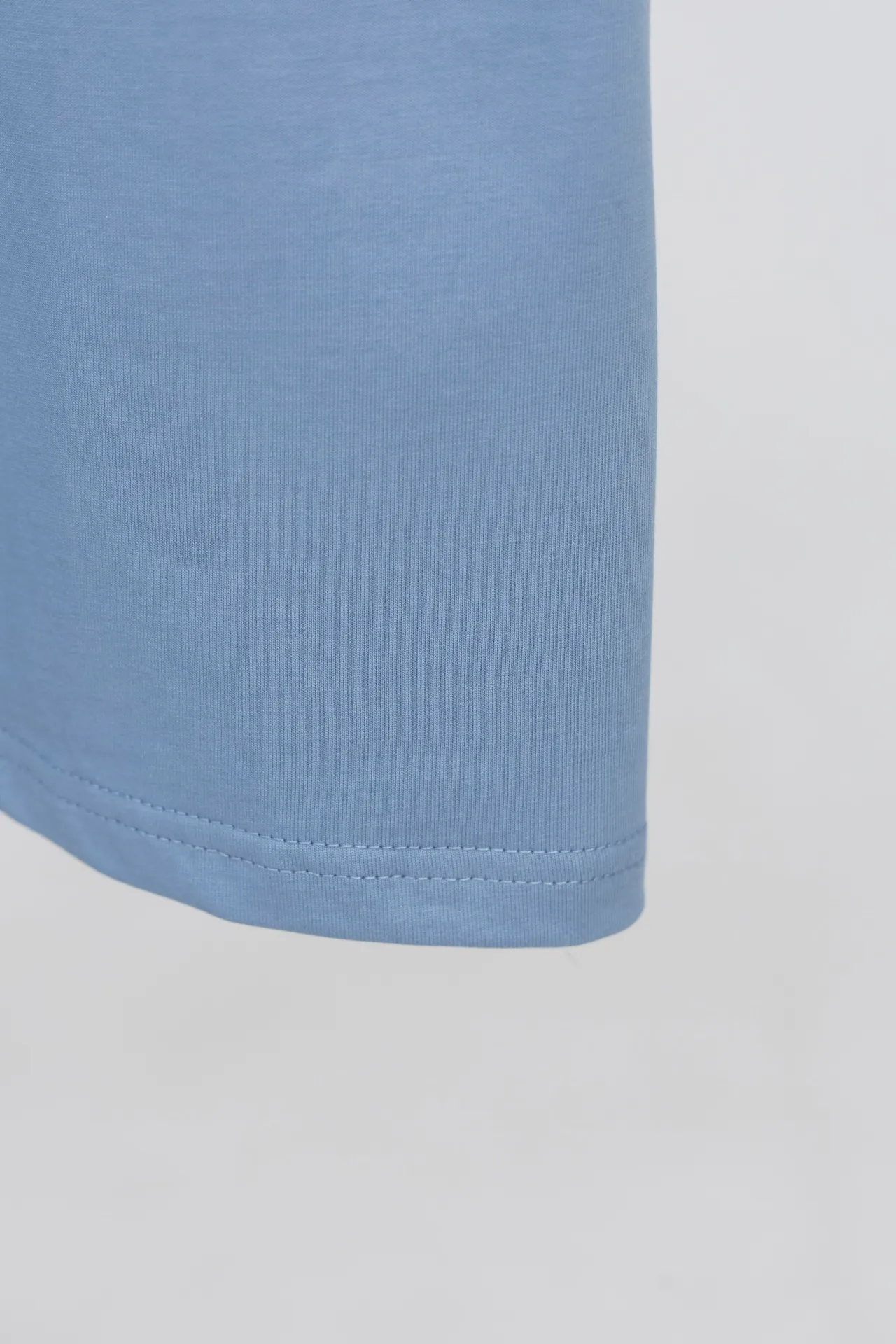 【 . Quality】 DIOR CD Classic T 32 100% ( ) 1x 1 ( ) 1:1 1:1 ( ) ：8815# ：White Black Blue Brown Gray Size：XS S M L