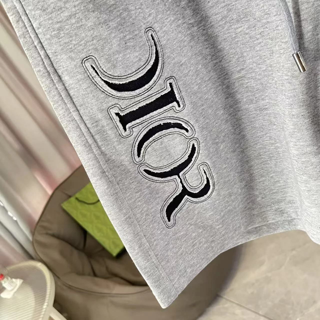 Dio 2025 New Arrival logo g Same Style ：Black White Gray Size: M L XL XXL XXXL