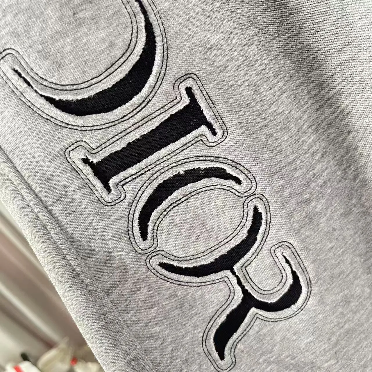 Dio 2025 New Arrival logo g Same Style ：Black White Gray Size: M L XL XXL XXXL