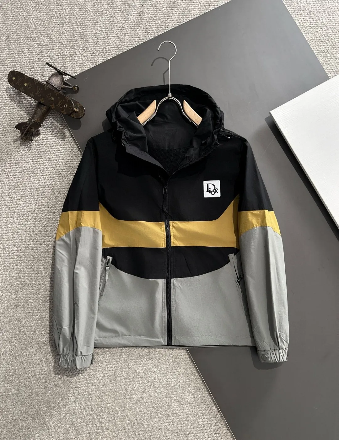 Dior 2025 New Arrival 。 ， 。 ， ， ， 。 ， ， ， Lightweight ， ， ， ， ， ， ! Classic ， ， ， ， ， ， ， ! ， ， 。Size：M 4XL。