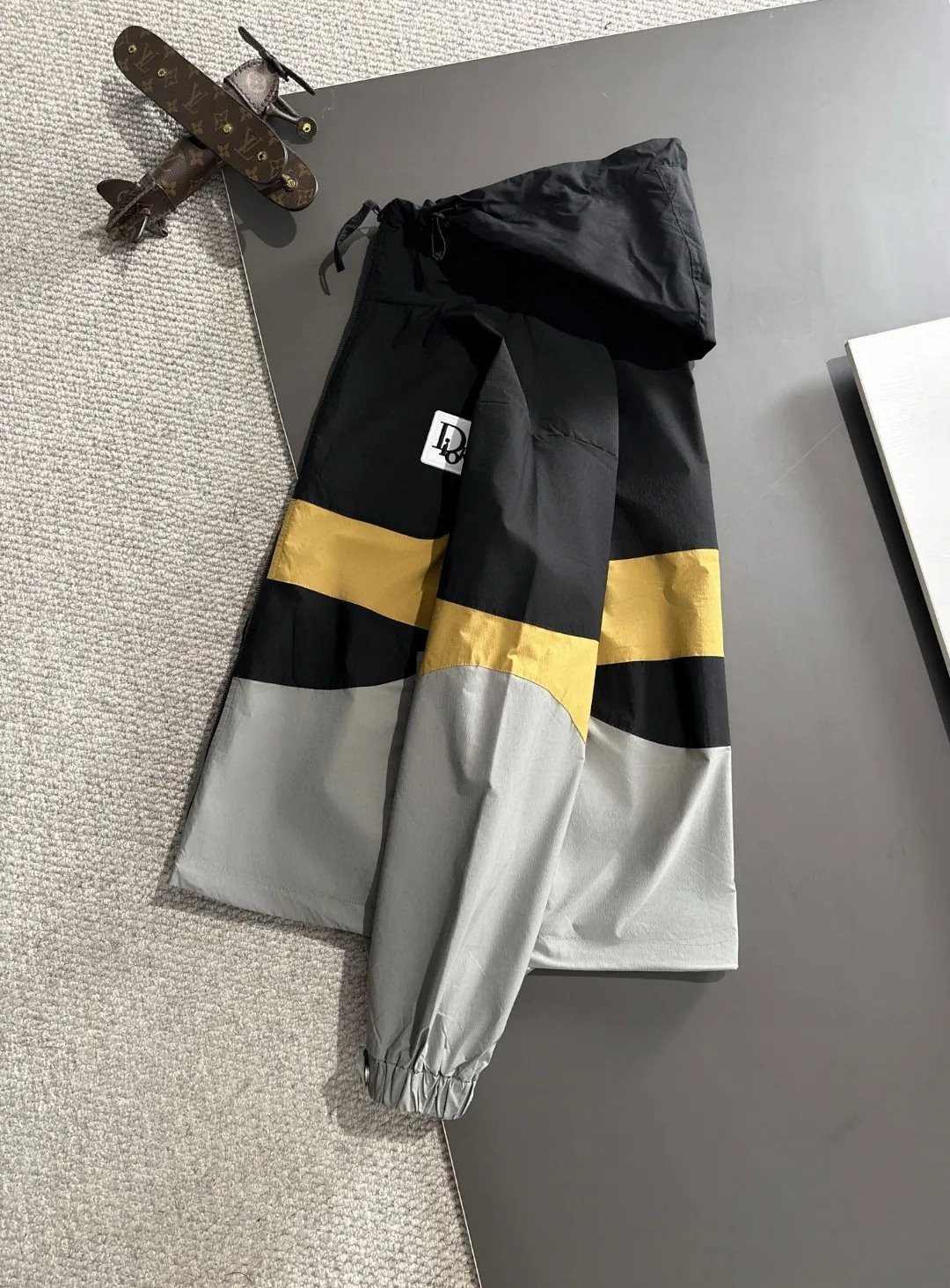 Dior 2025 New Arrival 。 ， 。 ， ， ， 。 ， ， ， Lightweight ， ， ， ， ， ， ! Classic ， ， ， ， ， ， ， ! ， ， 。Size：M 4XL。