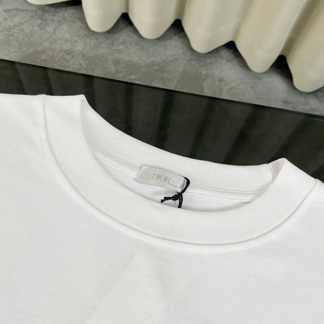 Dior Classic T : ， 32S ， ； 32s+70D ， g：95/ *5% 。 Breathable， ，Breathable ； ， ， 。 Breathable， ，Breathable ； 。 32 Premium ，70D ， ， 。 New Arrival Same Style ：White Black Size：S-XL