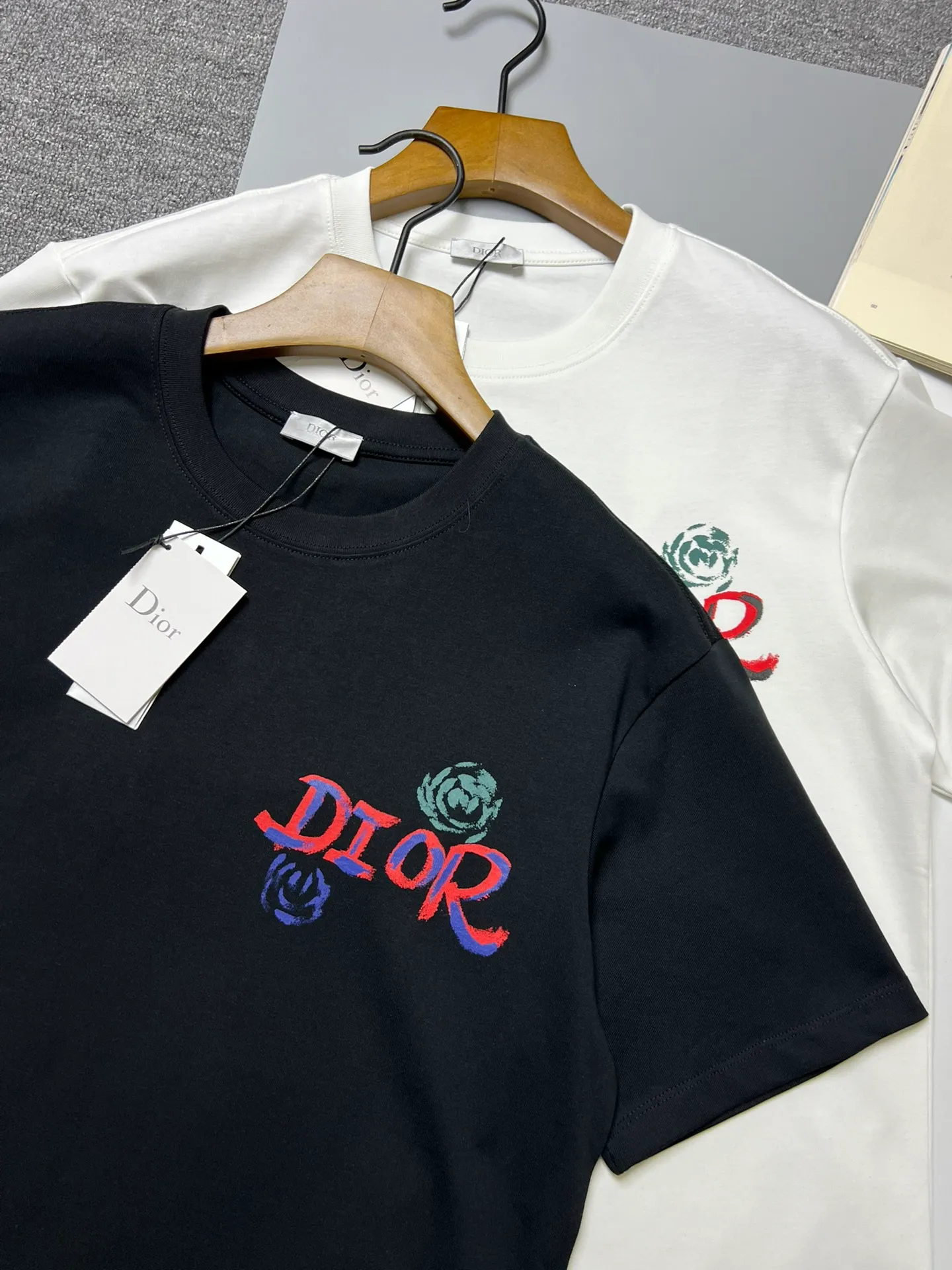 Dior LOGO ， Retro Same Style T Versatile : Black White
