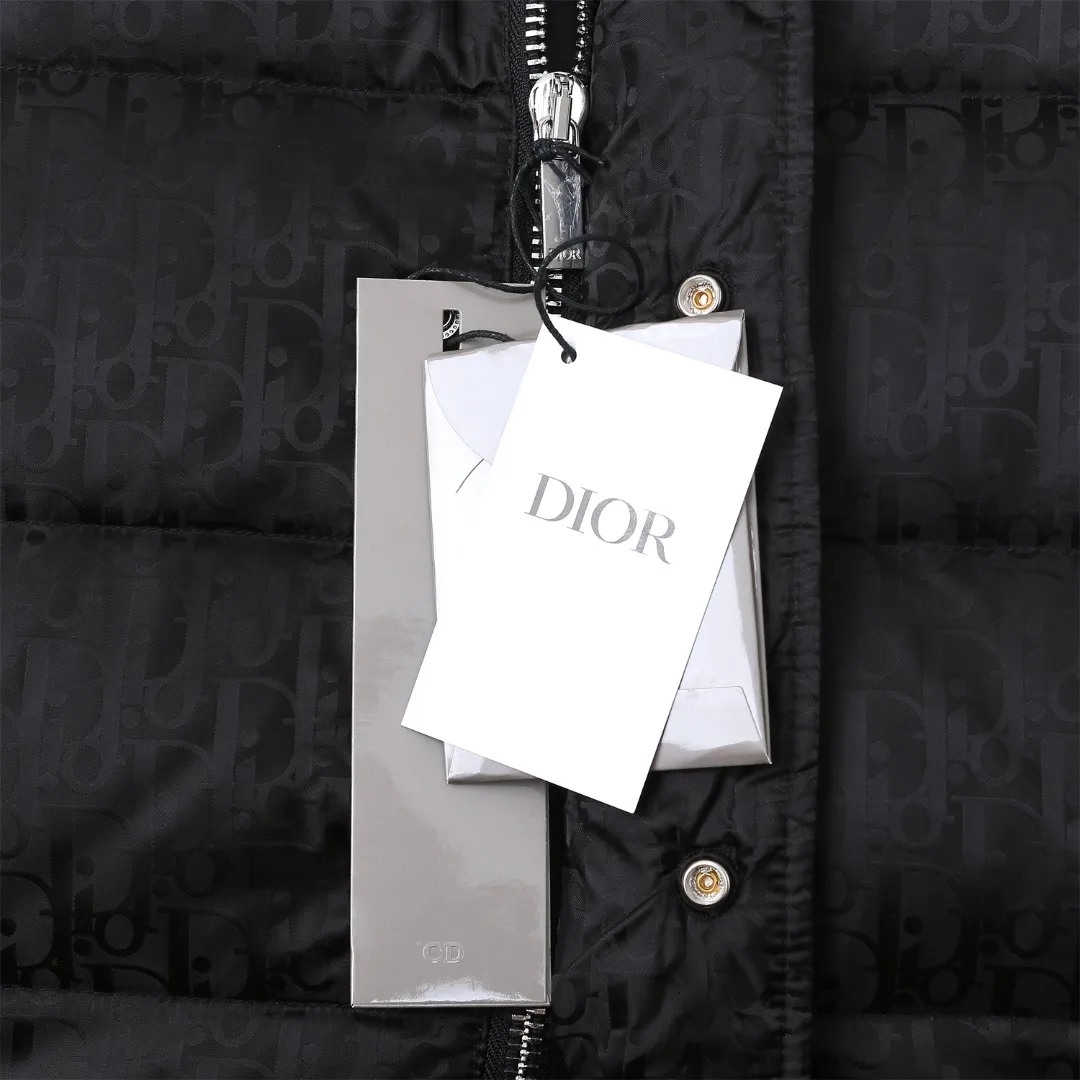 F Authentic DIOR Series Classic · · (Maria Grazia Chiuri) ， 。 ， “CHRISTIAN DIO*” 。 ， 。Classic Versatile ， ， ！ ！ ， ， ， ，3D ！ ， ，l ， ， ， ， riri ！ 90 ， ， ！ ， ， ， ，