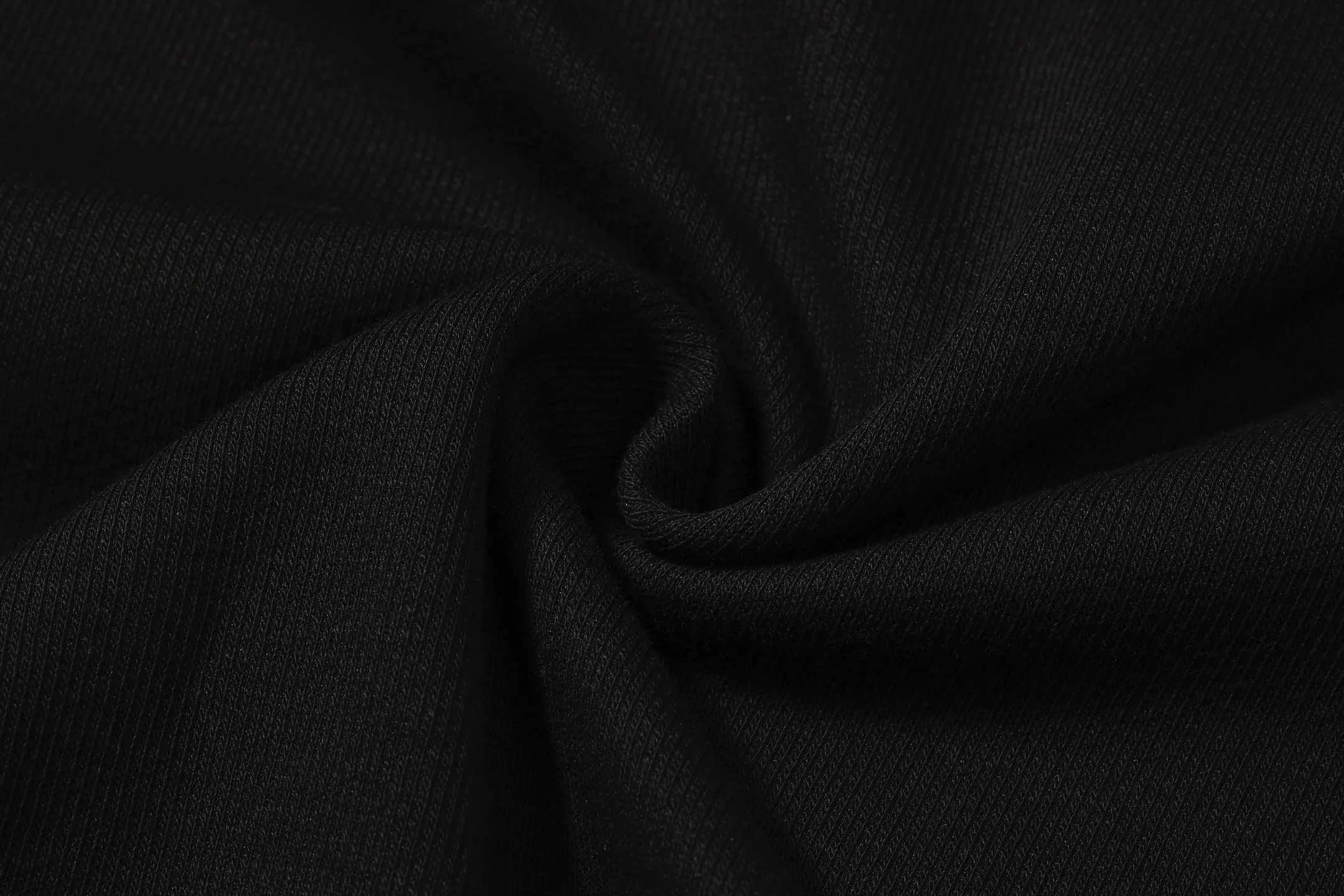 Black In Stock 🚨 3273#Marni Double pocket zipper POLO short-sleeved T-shirt Black 46 yards 48 yards 50 yards 52 yards Product number: 3273#18017011