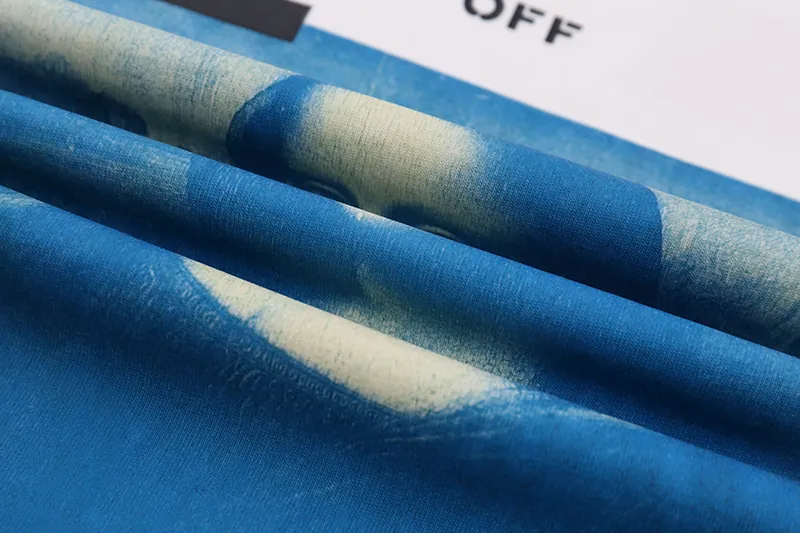OF 12 OFF-WHITEClassic Hot Sale OW 22ss T oversize ， 220 ， ， 260 32 ， ， 1*1 ， 。 Classic， ， ， ， 。 Blue， Color Change， ， ， ， 。 ， ， 。 ， ， ， ， ， ， 。 YB ， logo 。 ： 、 Size:XS.S.M.L(oversize )