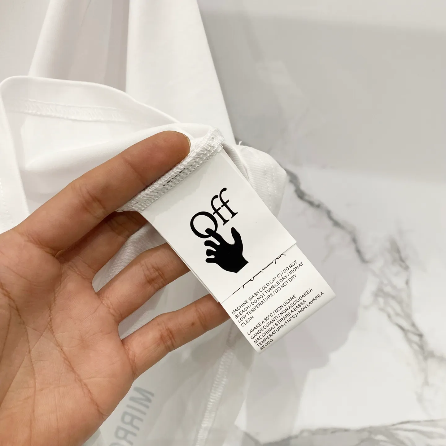OFF-white/ 260 T LOGO Quality 100 ％ Versatile Size:XS-L :Black.White