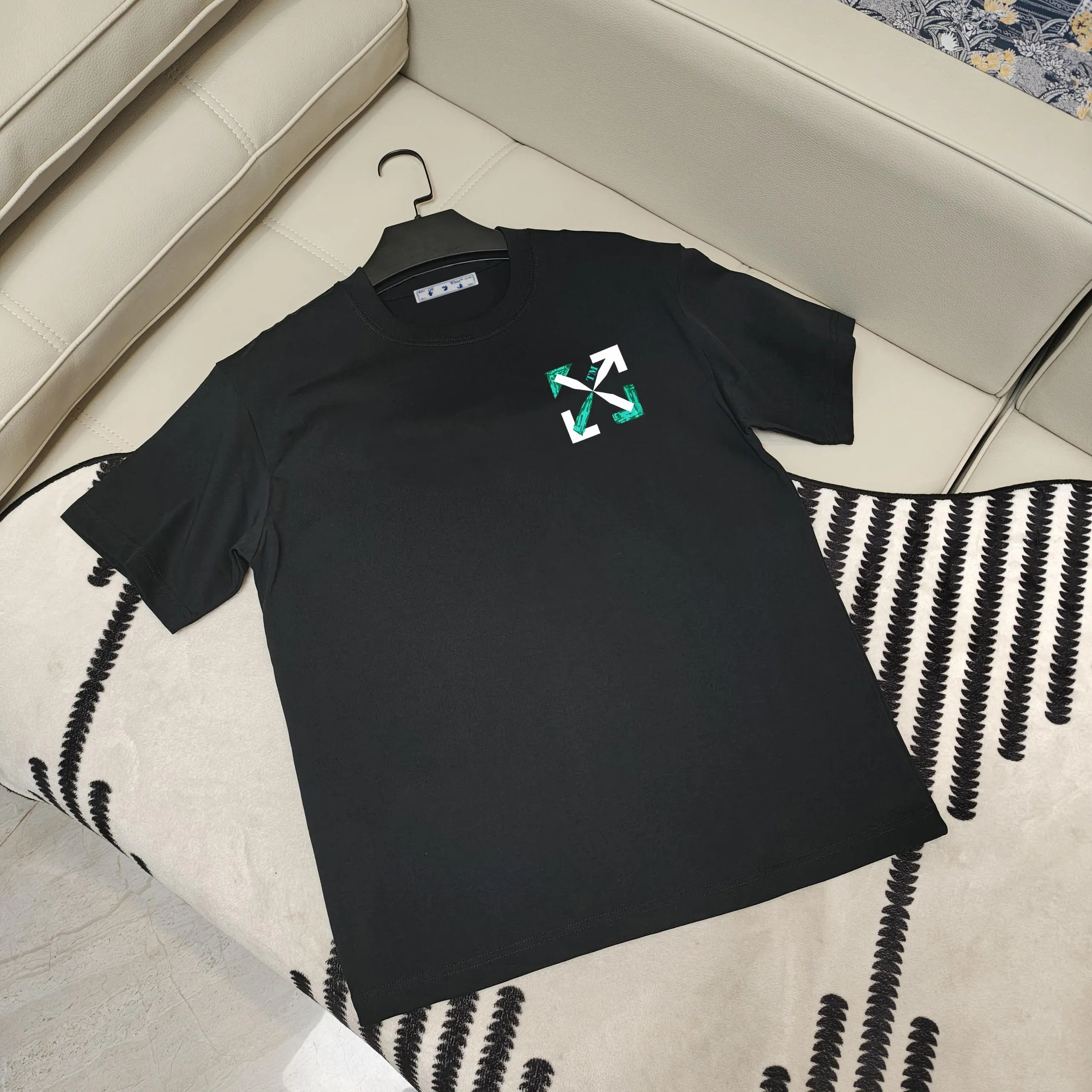 off 2025 New Arrival 250 tee Same Style Size S M L XL XXL Black White