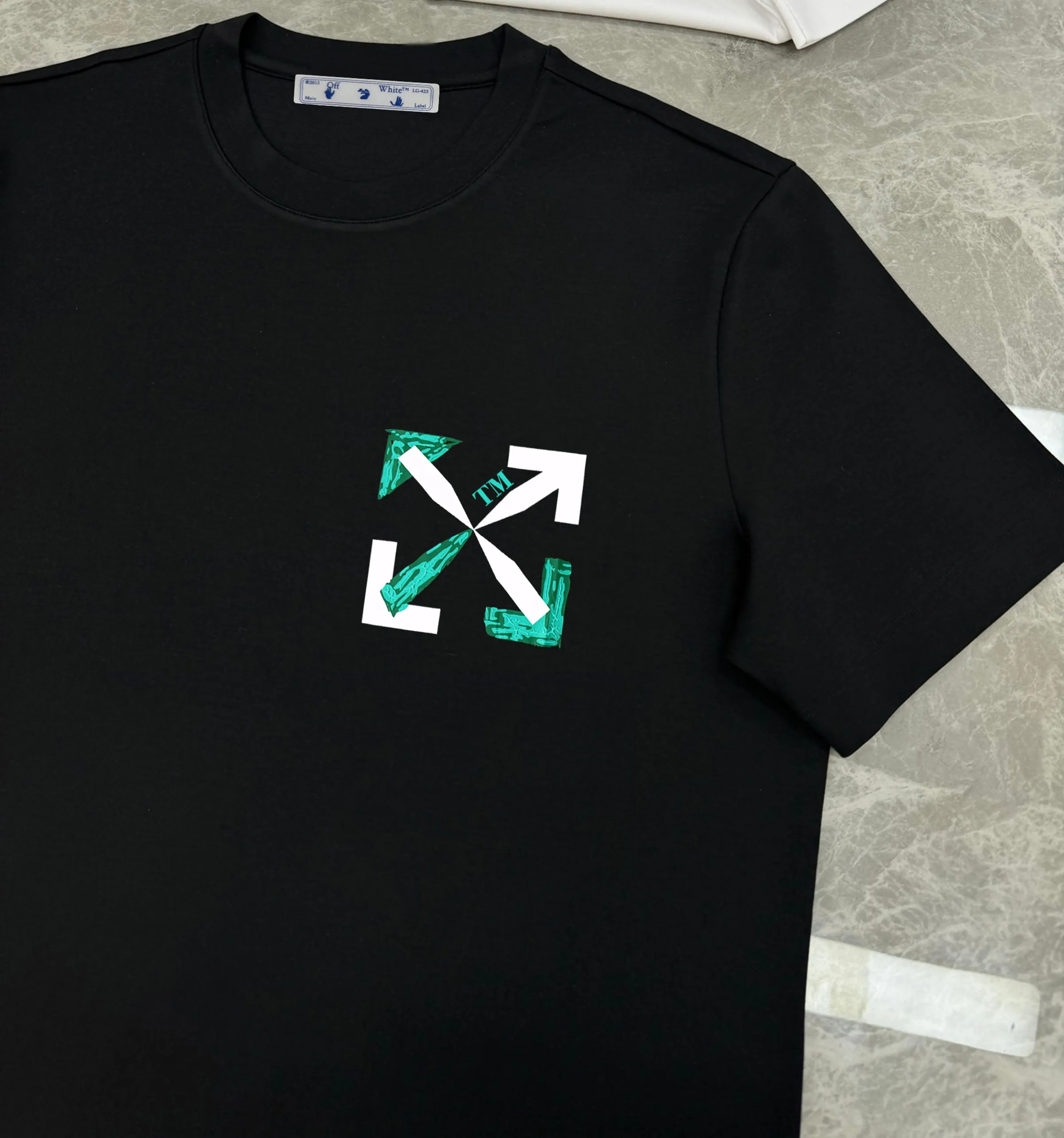 off 2025 New Arrival 250 tee Same Style Size S M L XL XXL Black White