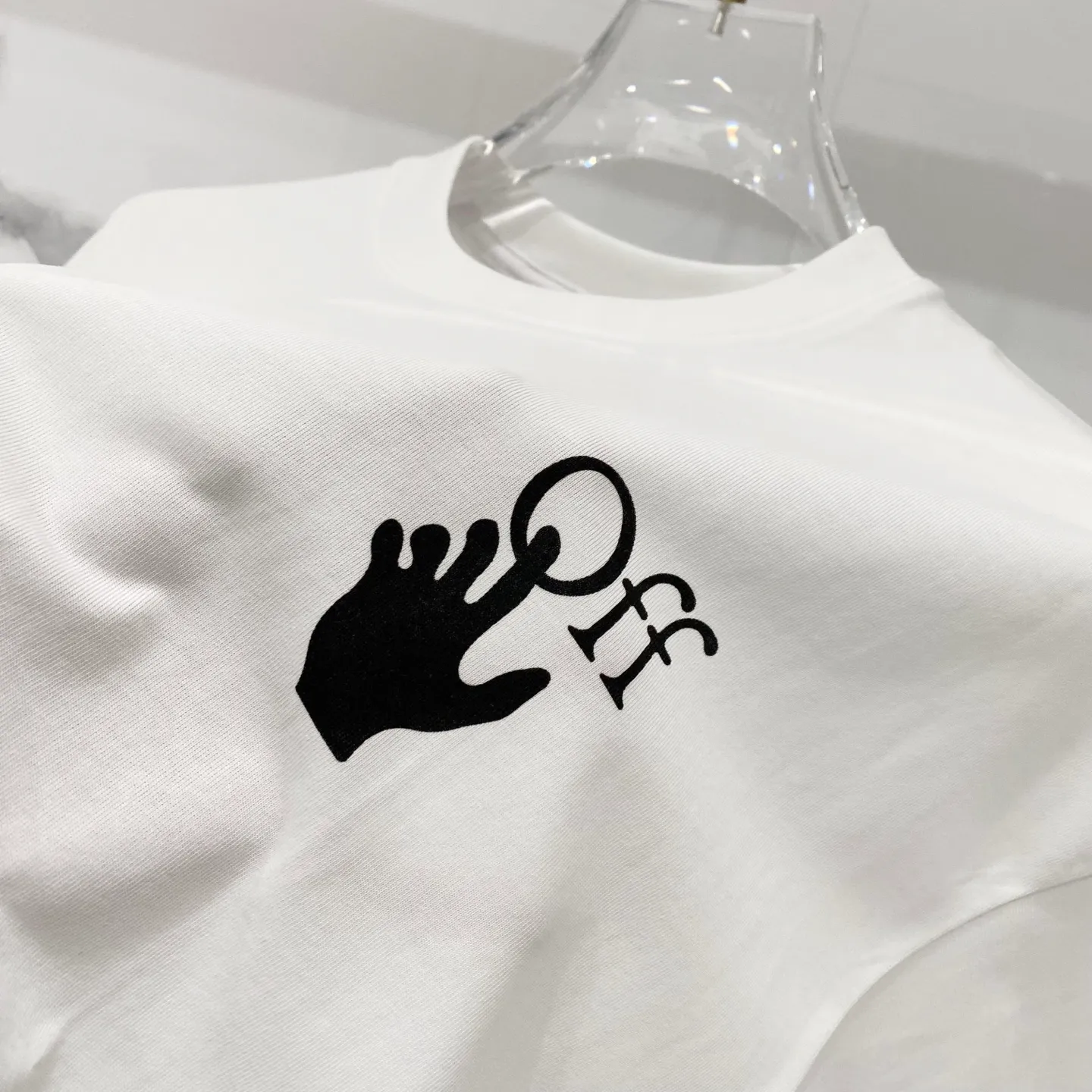 OFF-white/ 260 T OF 🖐️ ➡️ LOGO Quality 100 ％ Versatile Size:XS-L :Black.White