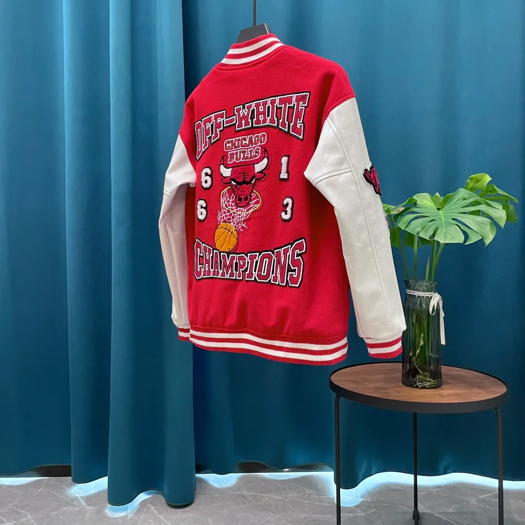 OFF WHITE➡️2024ss ， 。 ， 。 1 ， ， 900 ， ， 。 ， 。Premium ！ ！ Quality！