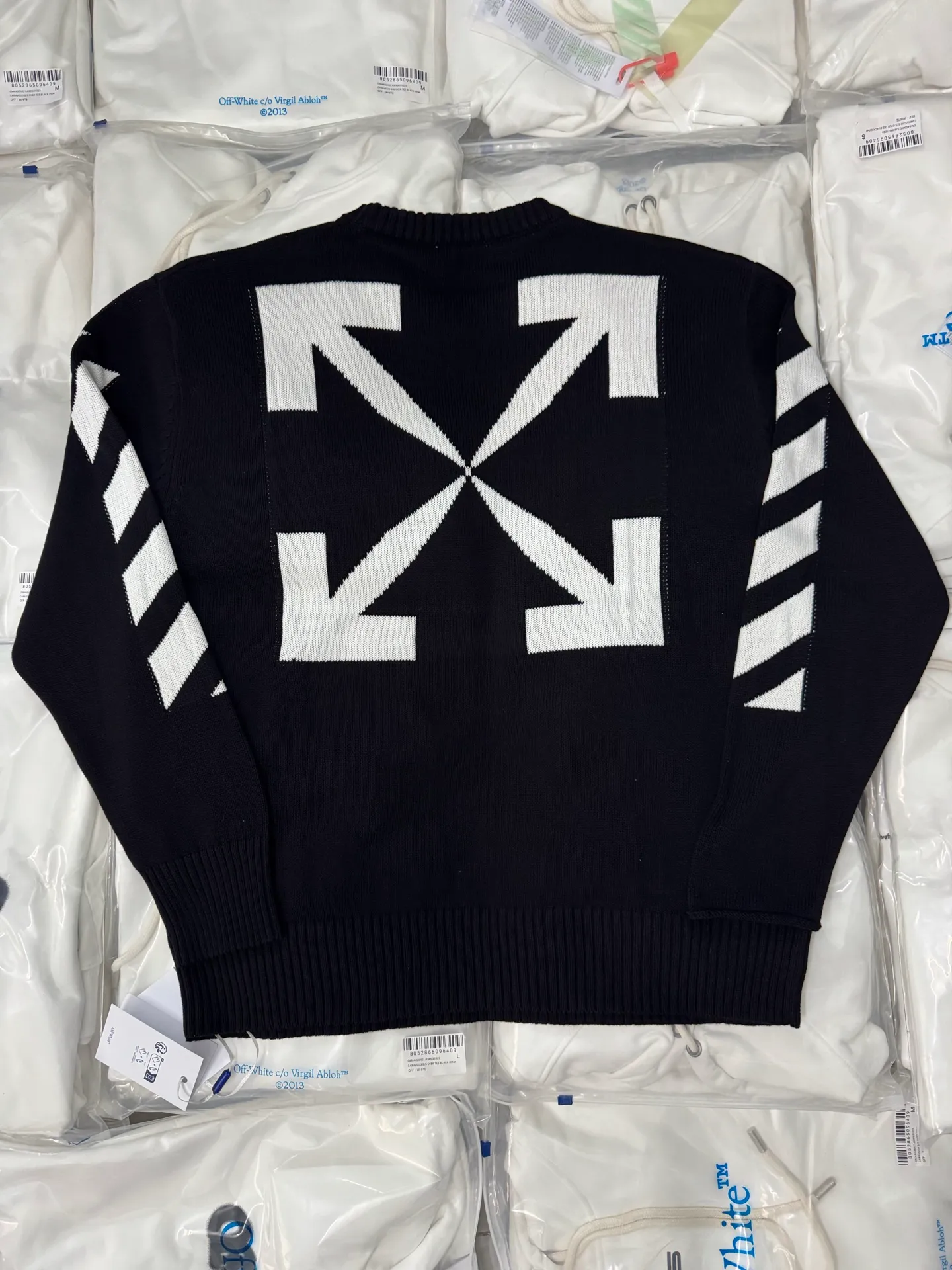 OF 204 P170 OFF-WHITEClassic Hot Sale OW 22FWClassic Same Style 32 ， Premium ， ， 0.8 ， 。 ， ， 。 ， ， ， ，Breathable 。 ， ， ， 100-200 ， ， 。 ， ， ， 。 Quality ， ， ， ， 。 ： Size:S.M.L(oversize ) OW Size S 68、 118、 60【 175/150 】 M 70、 122、 61【 185/170 】 L 72、 126、 62【 195/190 】 【 ： ！】