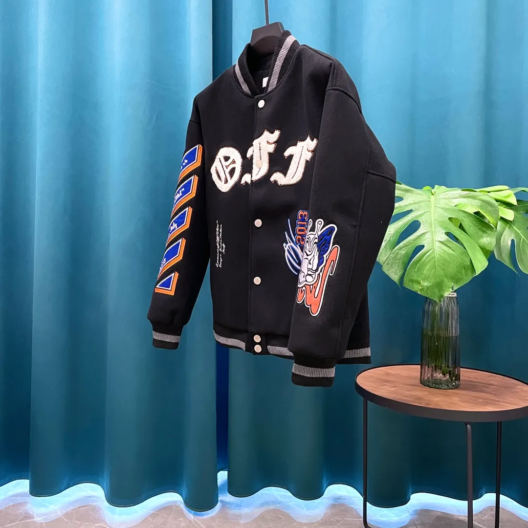 OFF WHITE➡️ ， 。 ， ， 。 1 ， 。 ， 。Premium ！ ！ Quality！