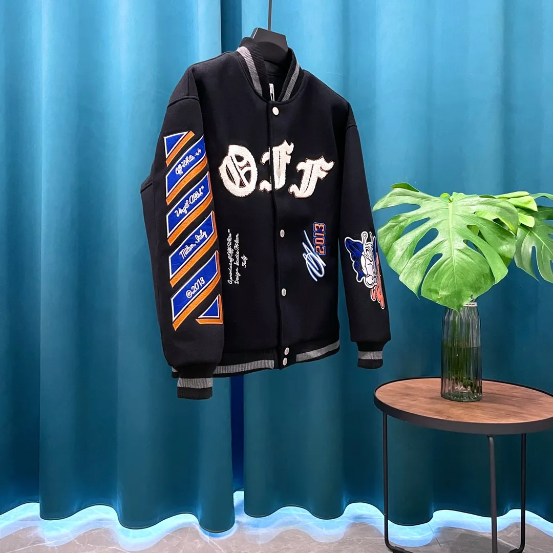OFF WHITE➡️ ， 。 ， ， 。 1 ， 。 ， 。Premium ！ ！ Quality！