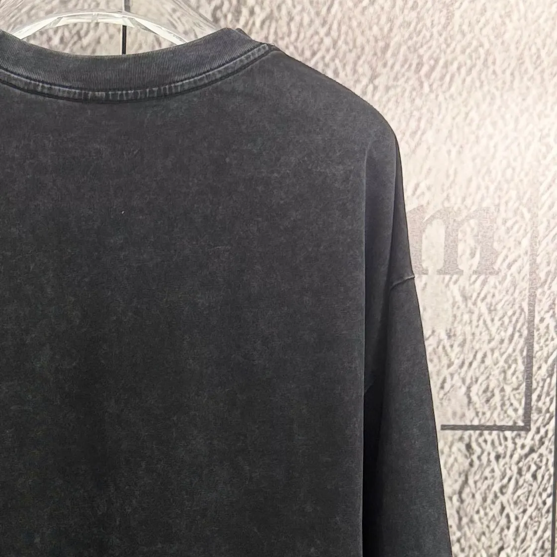"𝙉𝙚𝙬⚜️off" 2026* Autumn and Winter New Arrival Long Sleeve Old Fried Snowflake 32 Count 275g Cotton Print Size: S M L XL XXL Color: Black Apricot Watermelon Red Gray