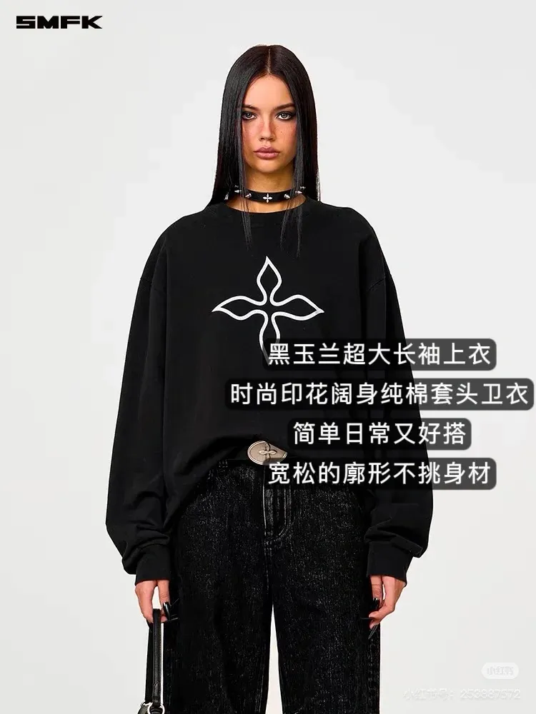 High Quality B 30 SMFK 2025 Autumn New Product ~ Black Magnolia long-sleeved round-neck sweatshirt, fashionable cross-print wide-body casual pure cotton pullover sweatshirt. It is equipped with 450 grams of washed 100% cotton fabric to prevent shrinkage and deformation. Nazha Same Style, full size In Stock Versatile looks slimming!