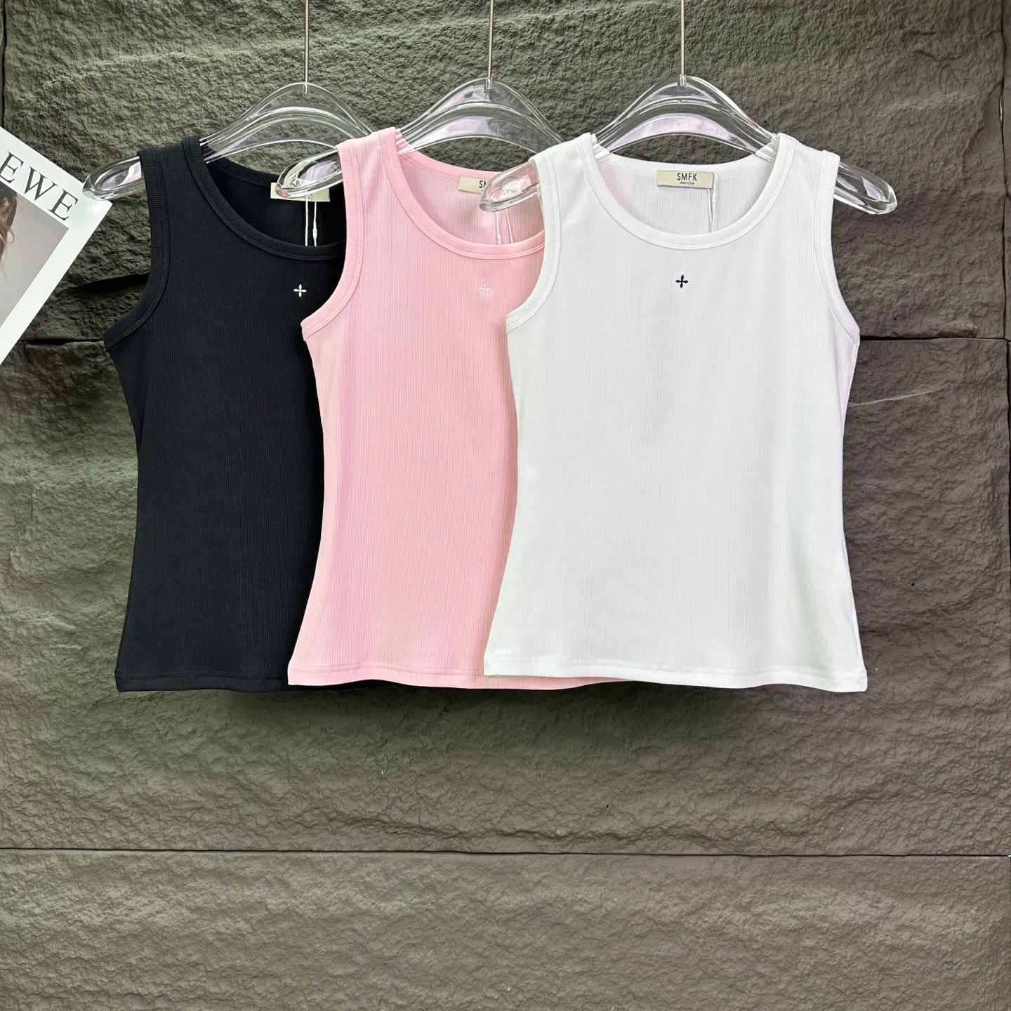 P90 SMFK 2026New Arrival 🪡Classic 🔥 🔥 🔥 Same Style Quality😘😘 300 Versatile 👍 ：Black、Pink、White Size：S、M、L
