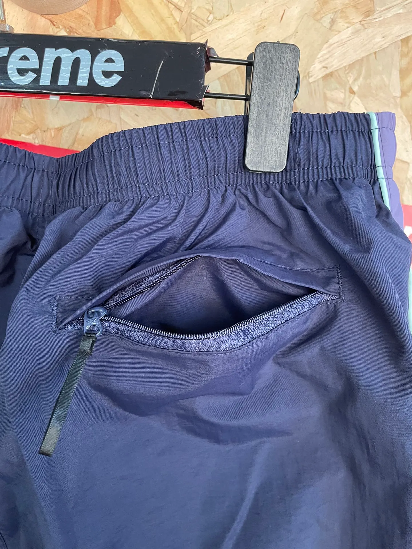 ￼ p150 Style number: 7103 Supreme SS 22 x Umbro co-branded Track Jacket hooded trendy suit casual sports trousers size: S M L XL color: Navy Blue trousers