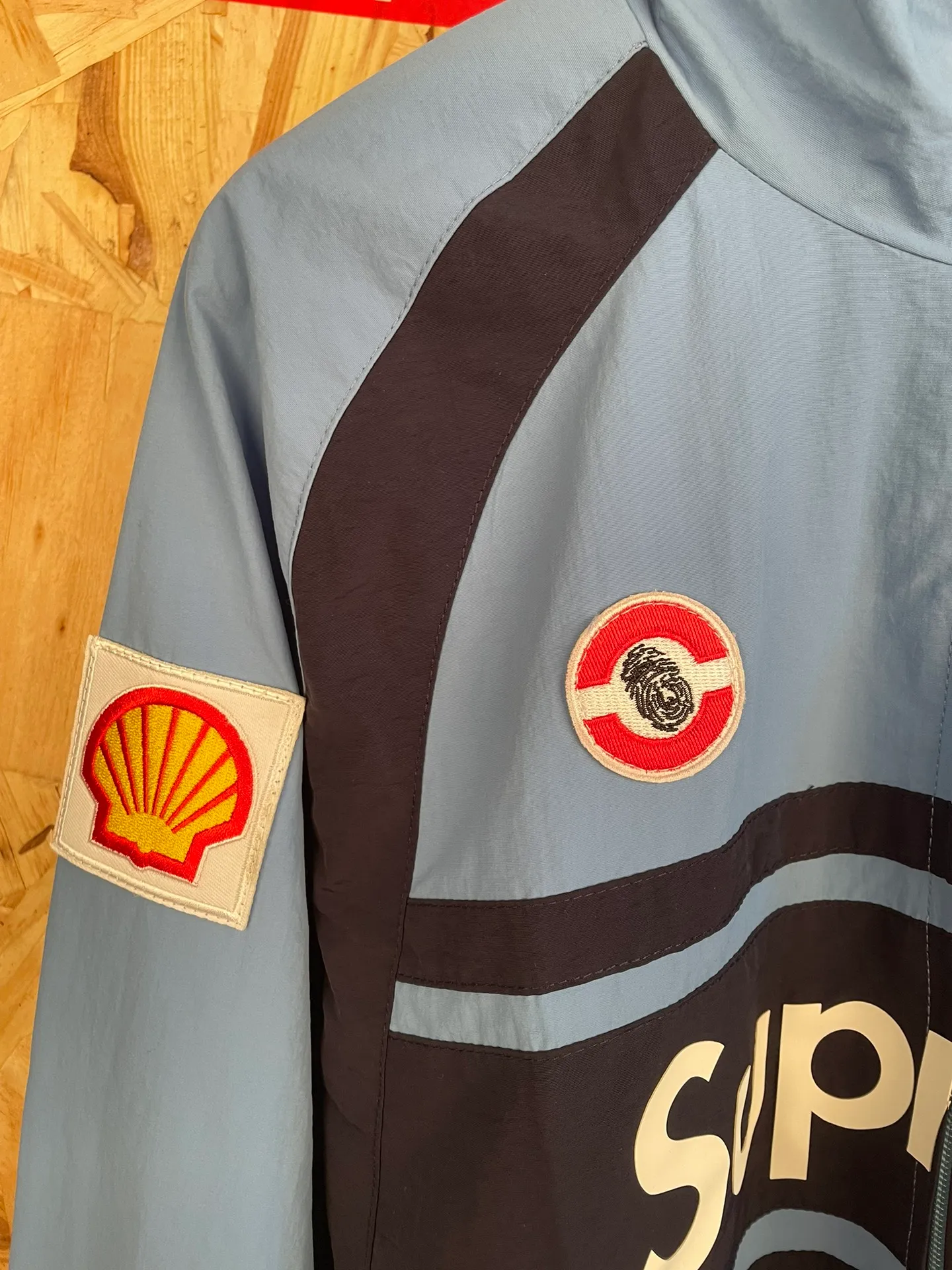 Style No.: 8102 Supreme x Ducati Joint Series Functional Racing Style Suit Windbreaker Jacket Size: S M L XL Color: Blue Jacket