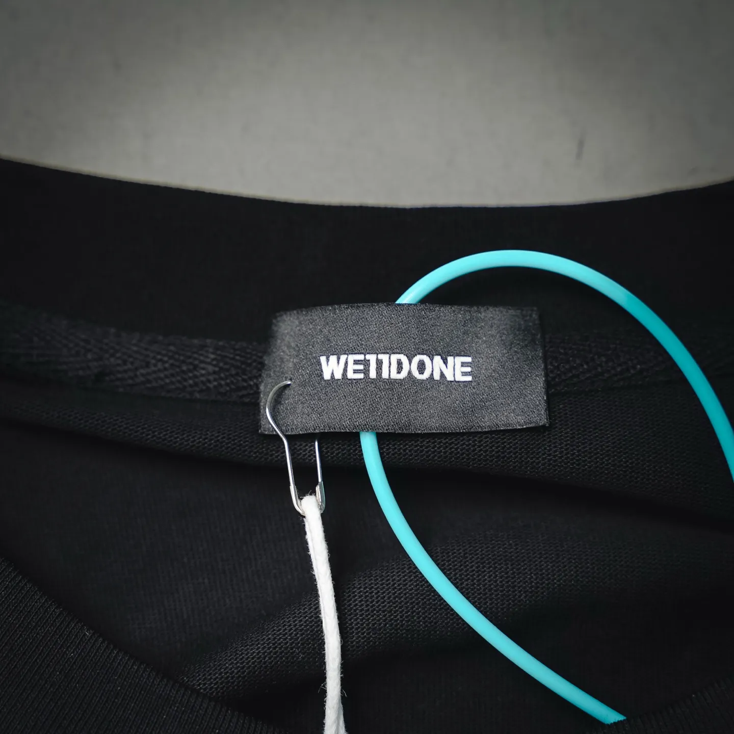 WE 11DONE Same Style T 320 ：Black White Sizes：S M L
