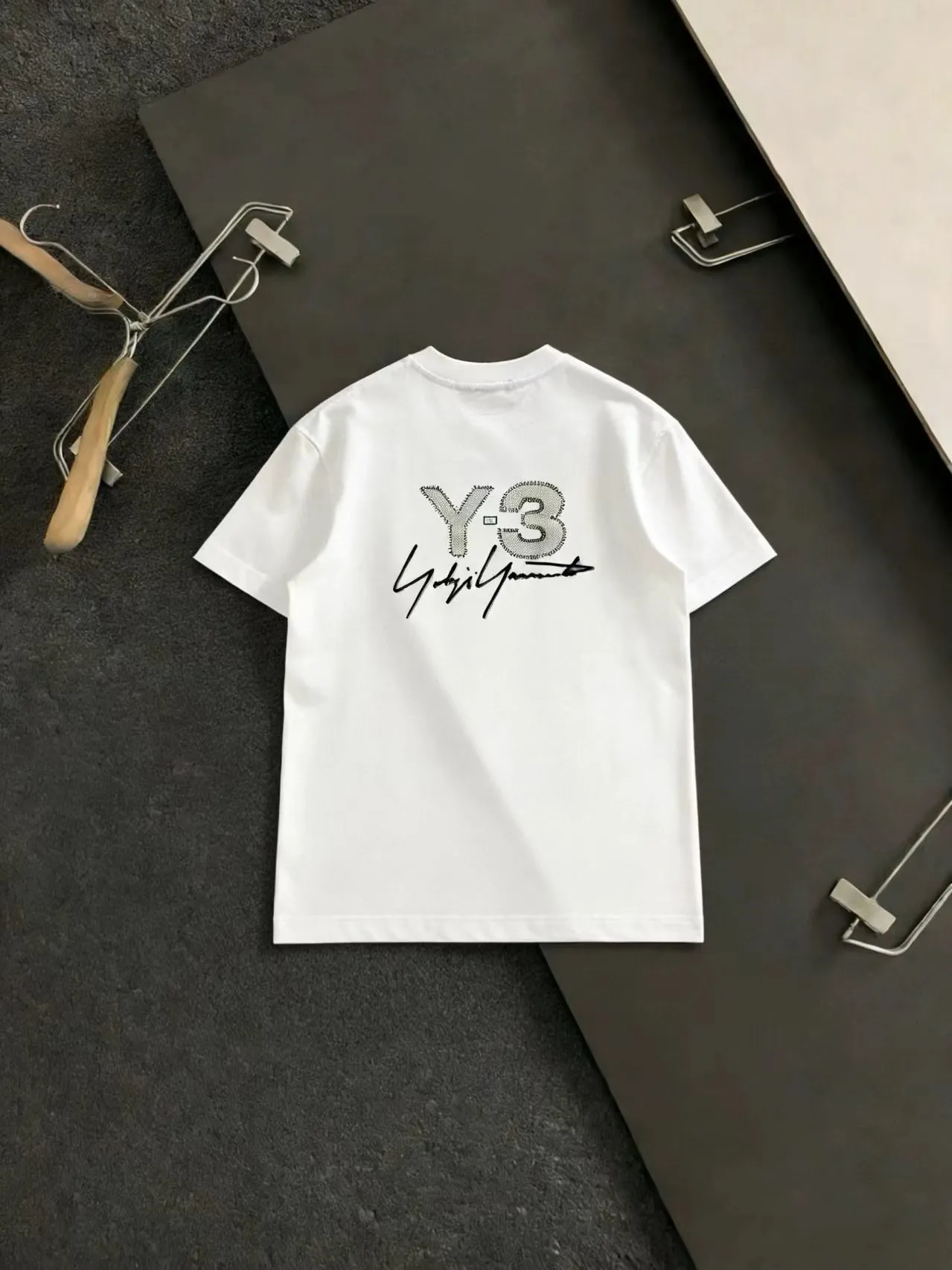 Y 3 Yohji Yamamoto 2026 Spring and Summer New Arrival short-sleeved T-shirt Customized cotton letter logo printing Color: Black White Color Sizes: M-XXXL