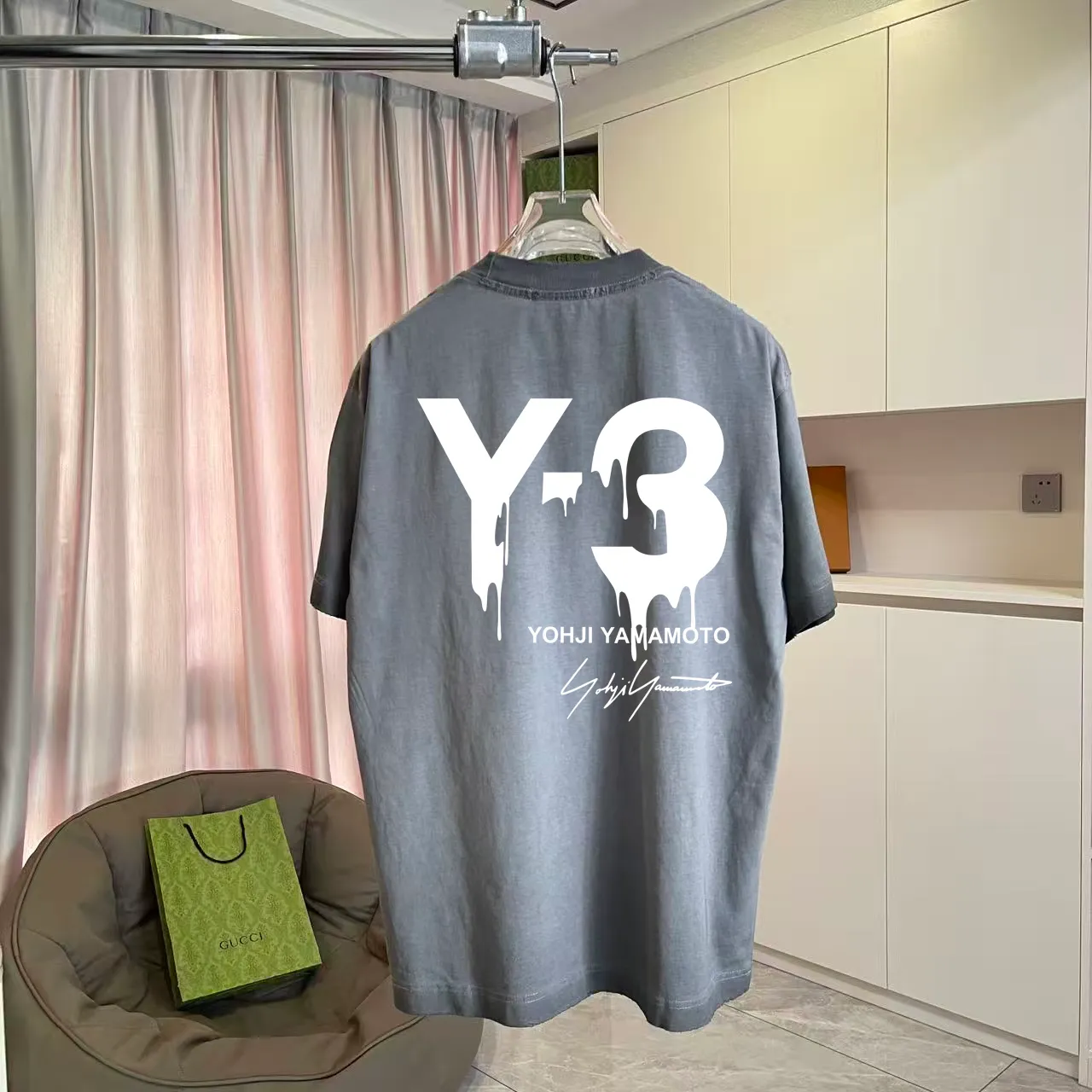 Y-3 2026 Summer New Arrival Washed, distressed, personalized letter logo print, short-sleeved T-shirt, customized fabric g Men and women Same Style Size: S M L XL XXL Five sizes Color: Black White Purple Gray
