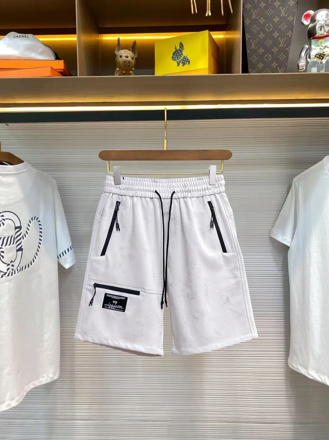 Y 3 Complete three standards 2026 summer New Arrival men's casual shorts, advanced custom-made Breathable fabric Breathable fabric with high elasticity and comfort, impeccable details, top-grade accessories, original logo design concept, delicate and soft feel! The upper body fit is awesome! Size: M-XXXL Please state your height and weight when ordering